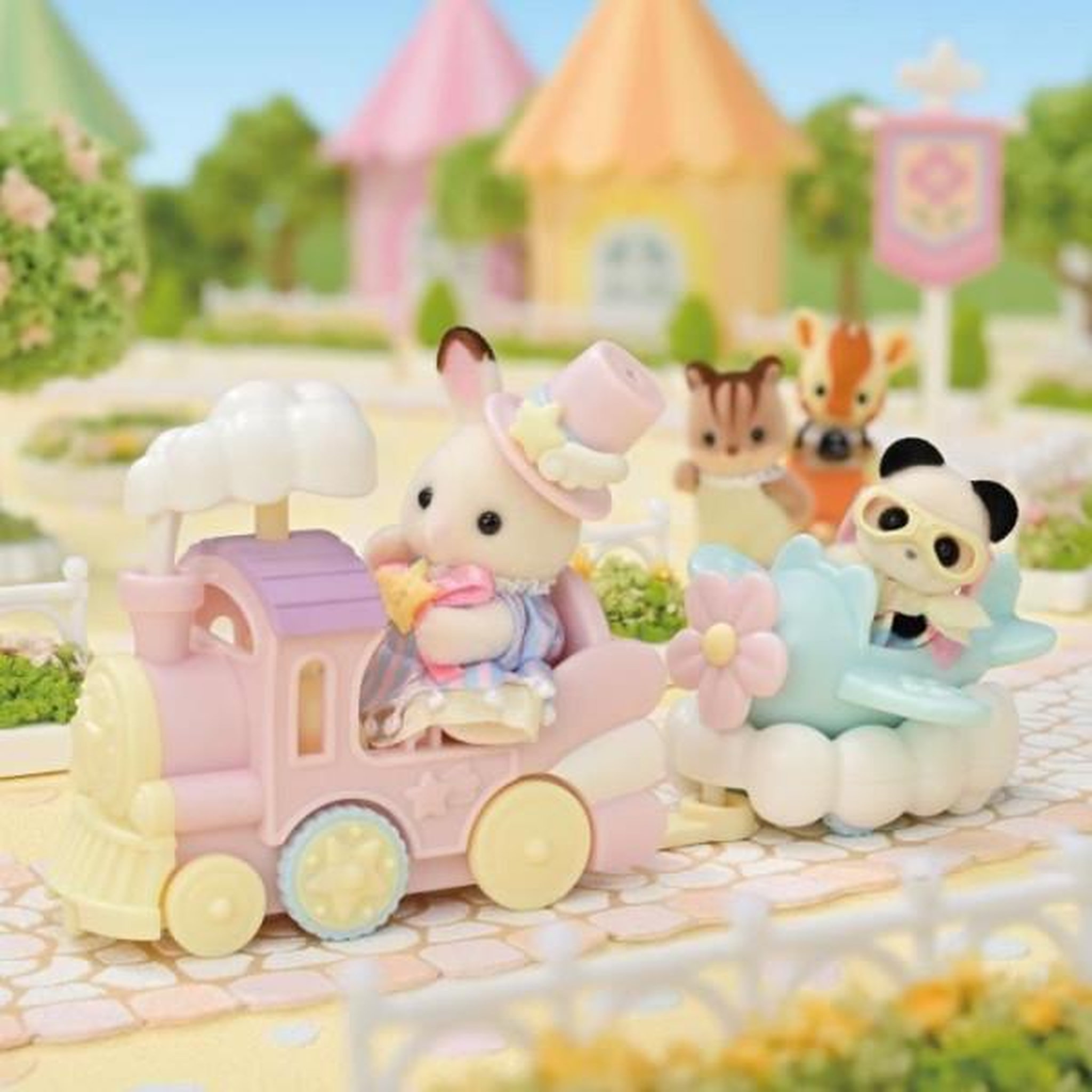 Voir la diapositive 2 : Sylvanian Families Mini-figurines - sylvanian families - le petit train des nuages - des 3 ans