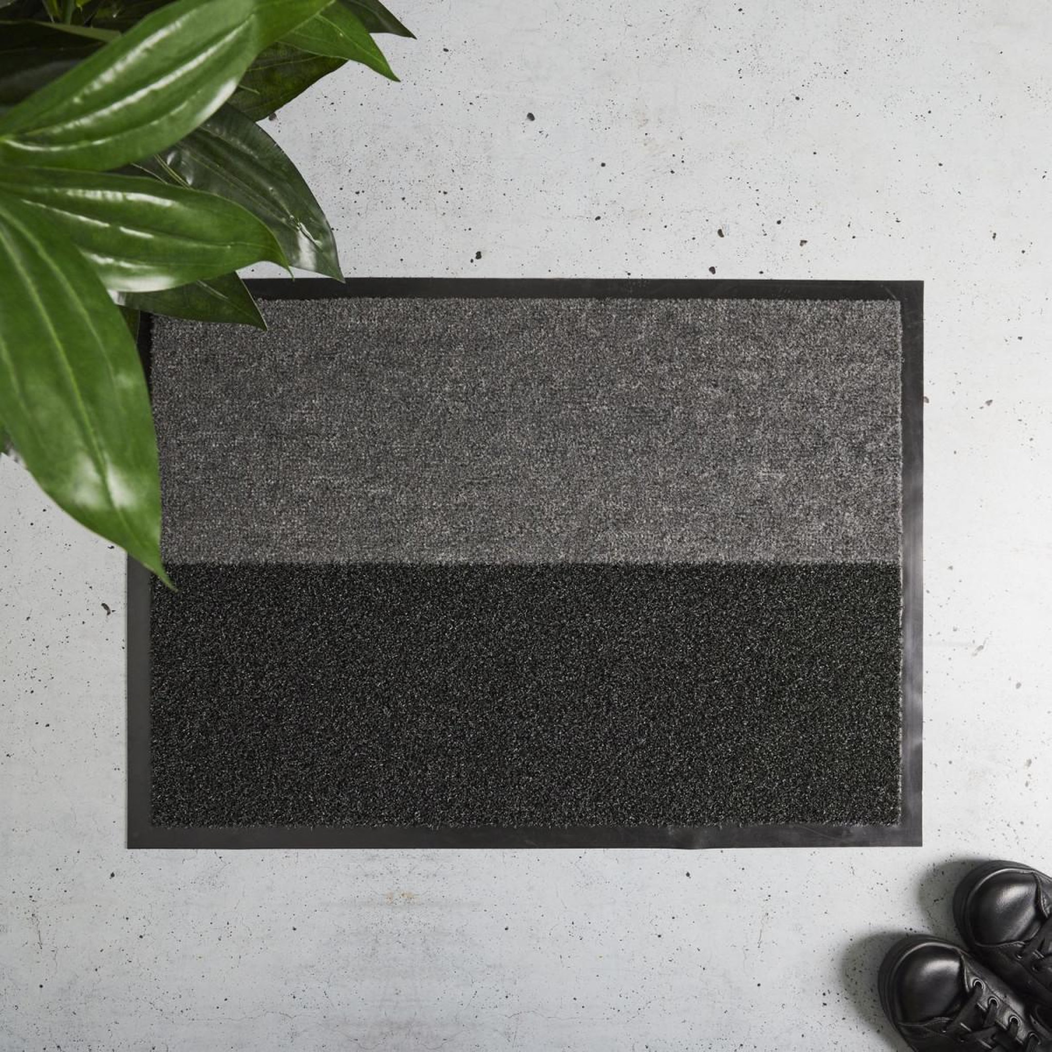 Voir la diapositive 2 : The Home Deco Factory Paillasson Brossant  2 en 1  50x70cm Noir & Gris