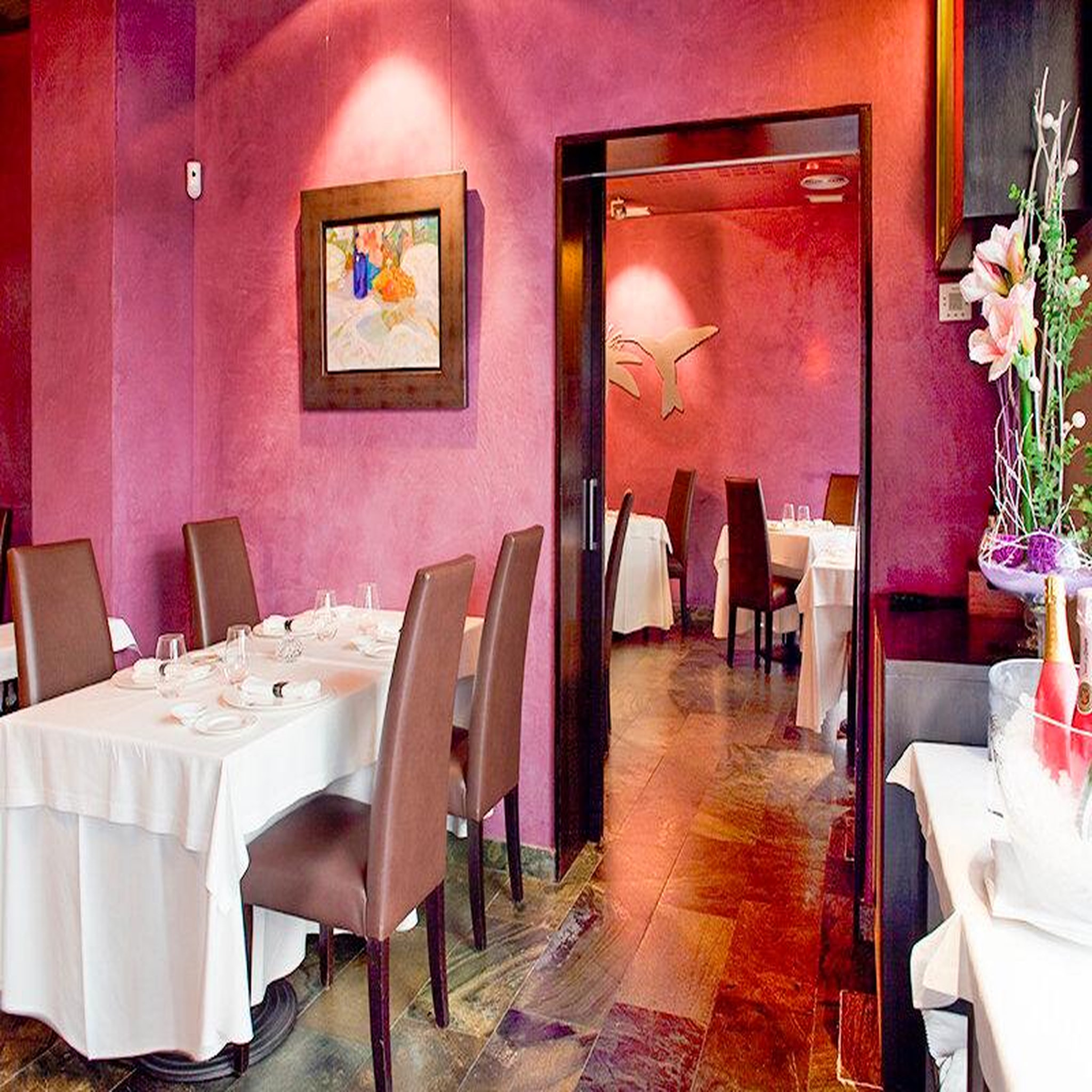 Voir la diapositive 6 : Smartbox Adresses gastronomiques : dîner 5 plats au restaurante nectari à barcelone - coffret cadeau gastronomie