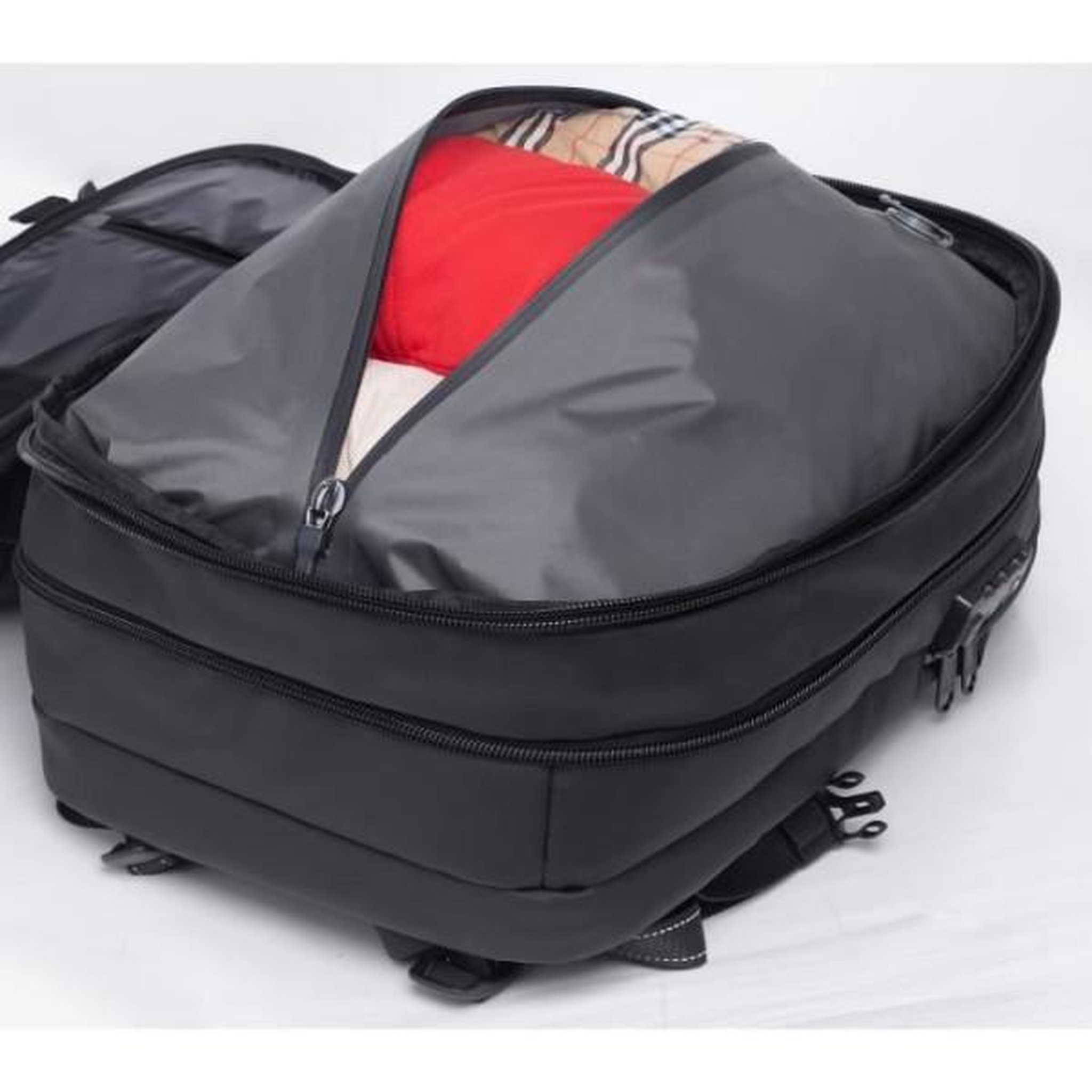 Voir la diapositive 2 : MARKET24 Sac de voyage a compression sous vide - pompe a batterie lithium externe - multipoches - imperméable - 40 l - antivol