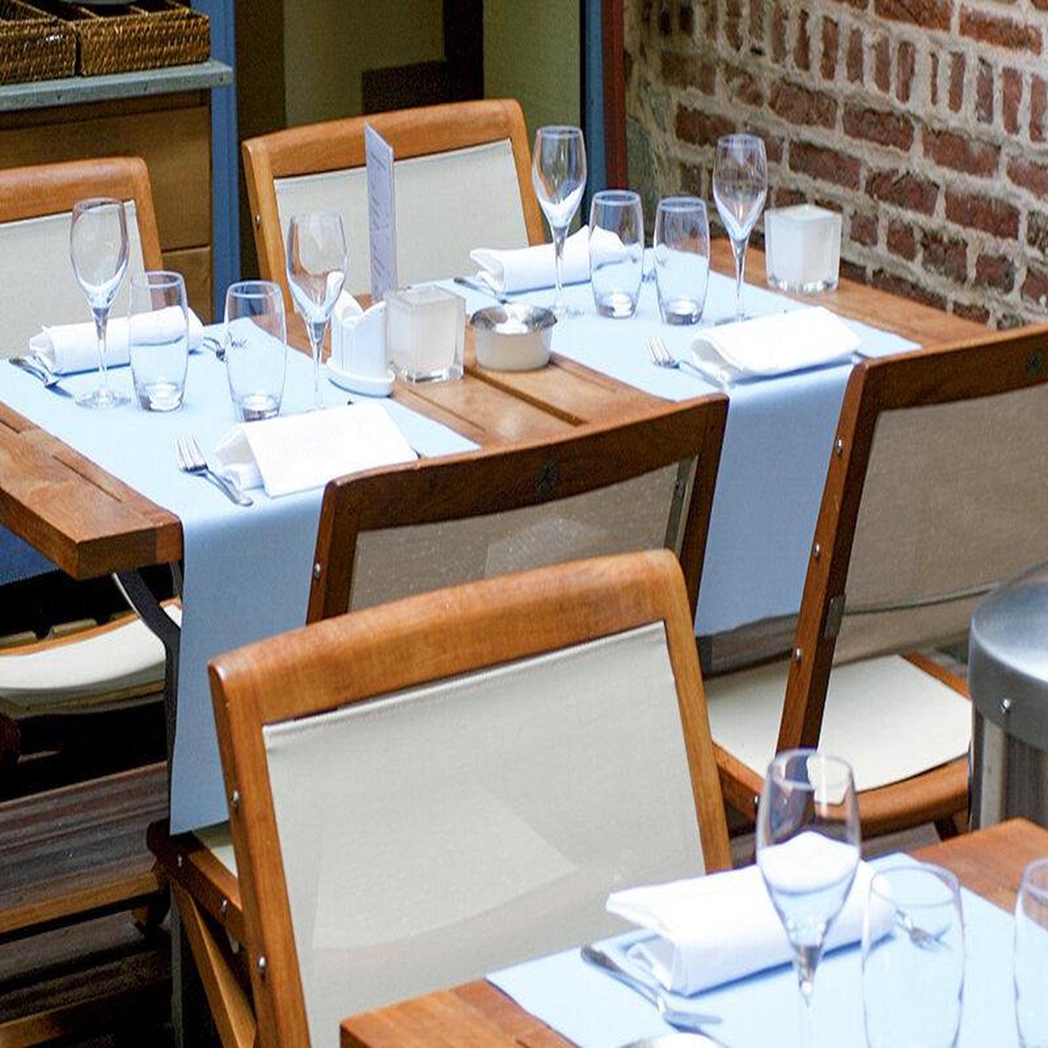 Voir la diapositive 4 : Smartbox Dîner menu 3 plats pour 2 personnes au laksøn à lille - coffret cadeau gastronomie