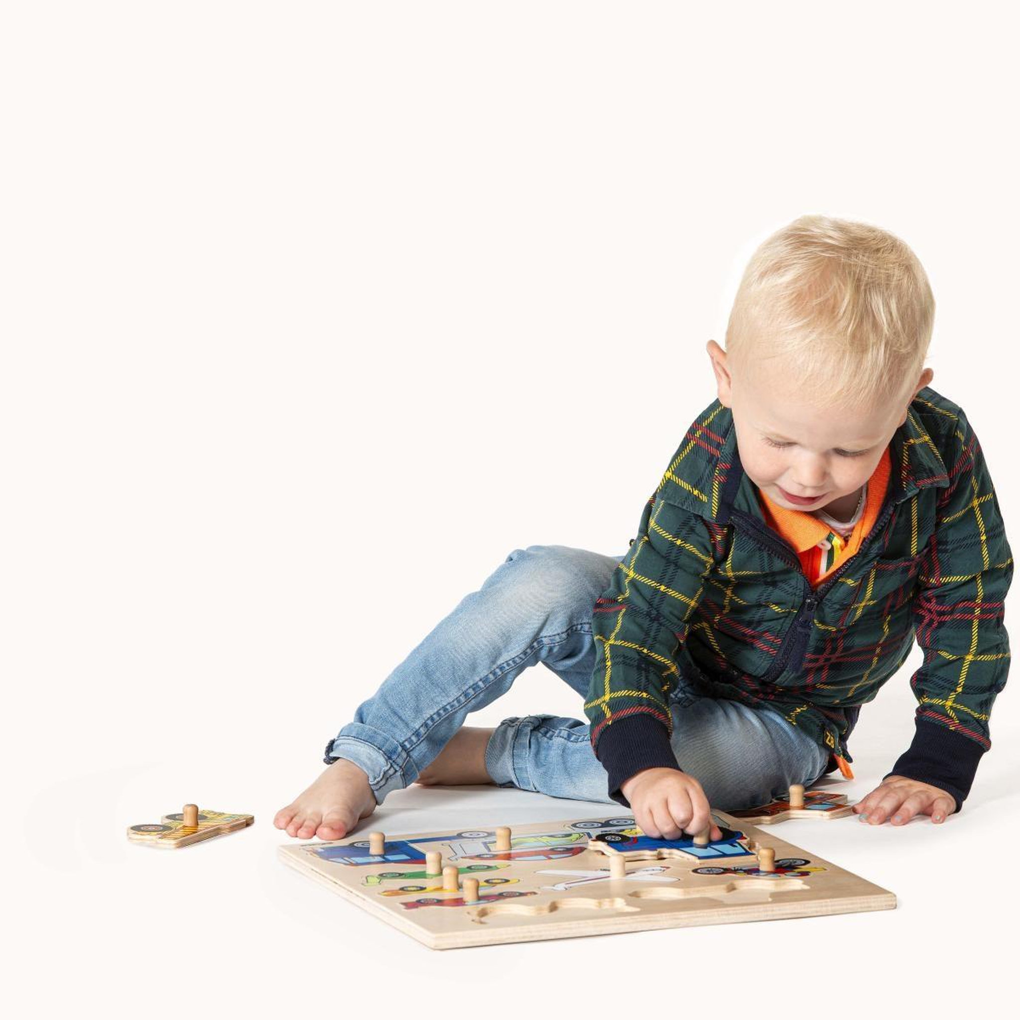Voir la diapositive 2 : EDUCO Véhicules — 11 pièces de puzzle