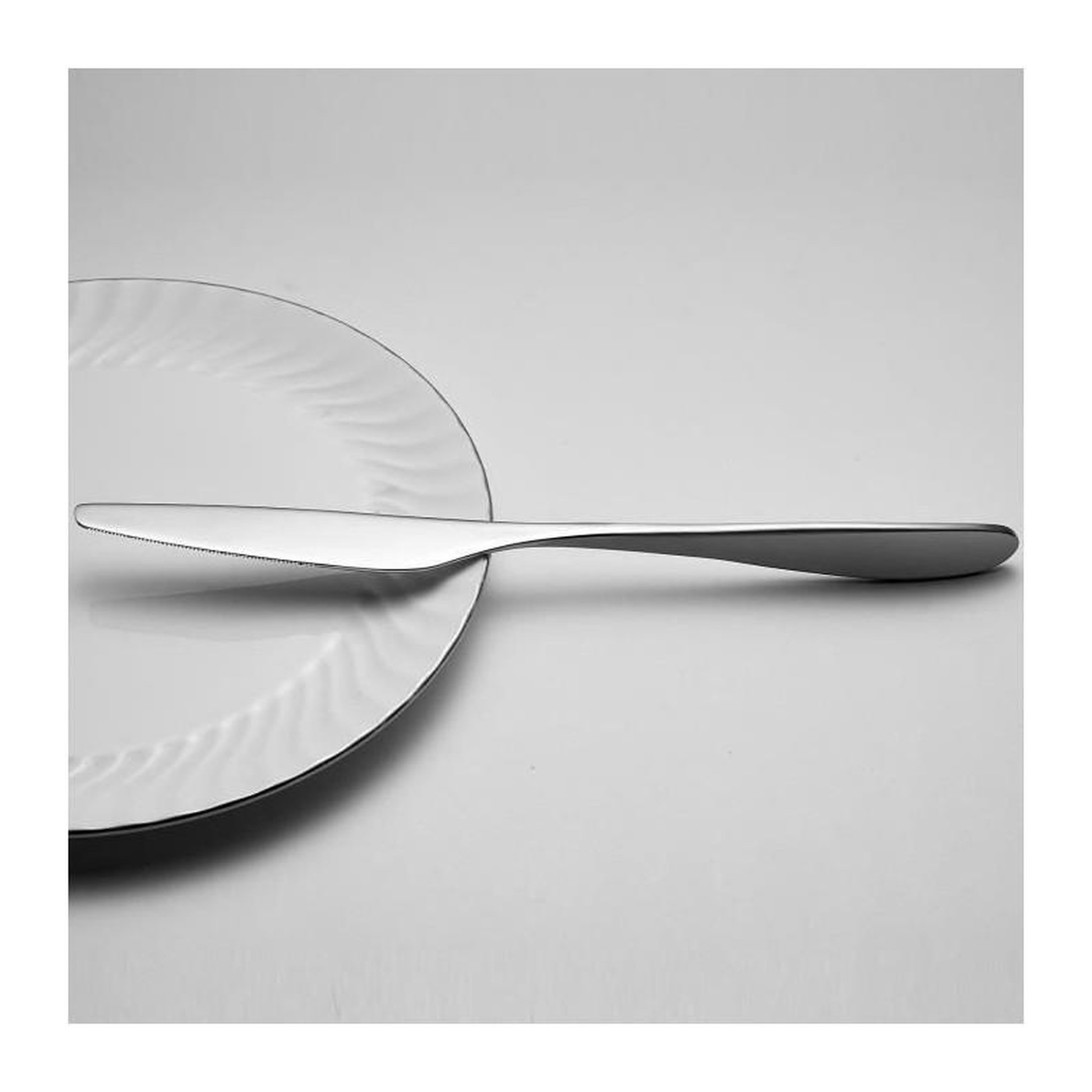 Voir la diapositive 5 : Arthur Martin Ménageres - ARTHUR MARTIN - AM0211 - 24 pieces - Acier inoxydable - Finition miroir poli