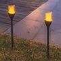Voir la diapositive 3 : Lumisky Lot de 4 torches solaires FARELY Noir Plastique H80 cm