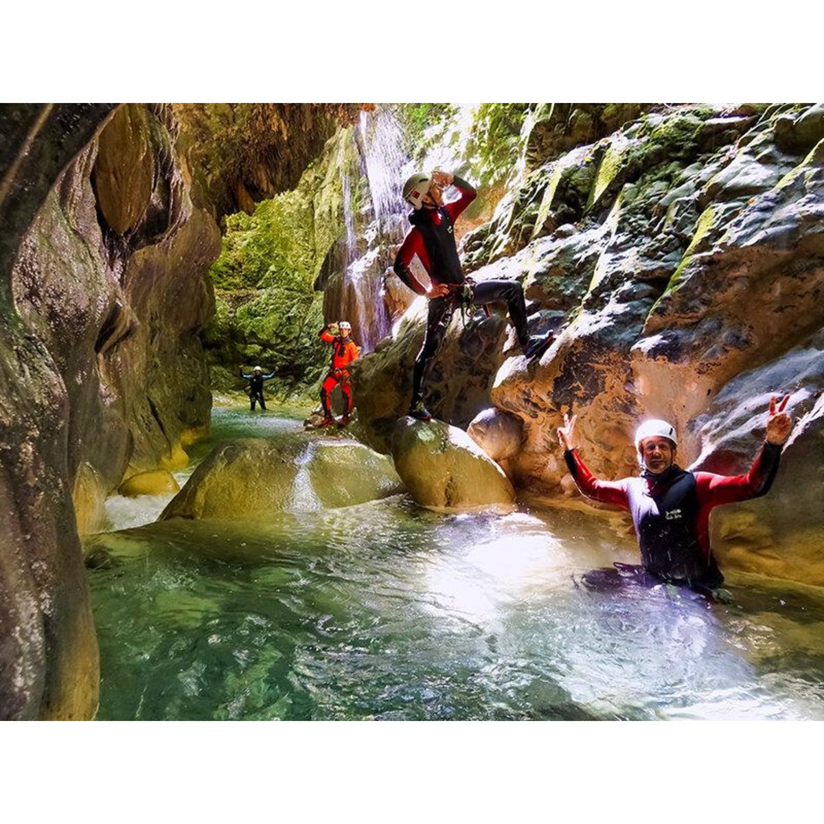 Smartbox 2h30 de canyoning pour 2 personnes avec photos près de Grenoble - Coffret Cadeau Sport & Aventure