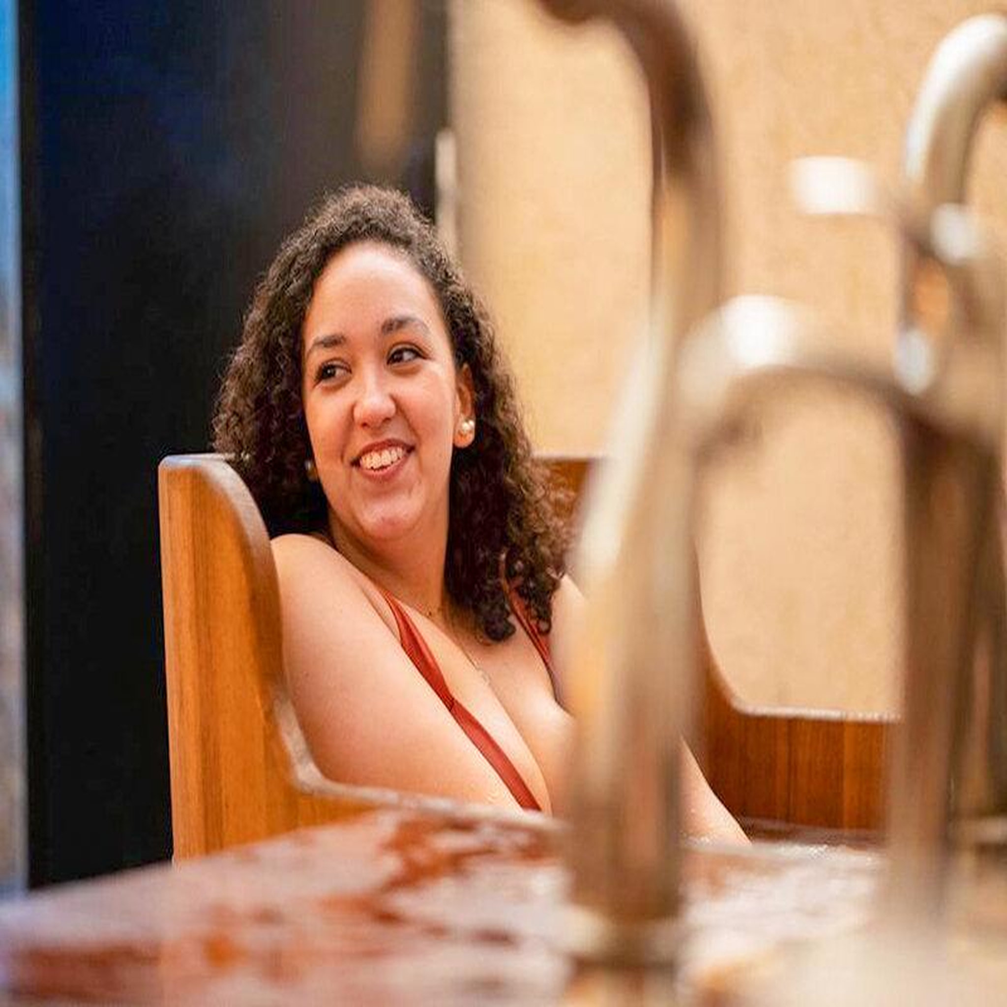 Voir la diapositive 4 : Smartbox Accès au spa bain de bière ou de vin avec dégustation à bordeaux - coffret cadeau bien-être