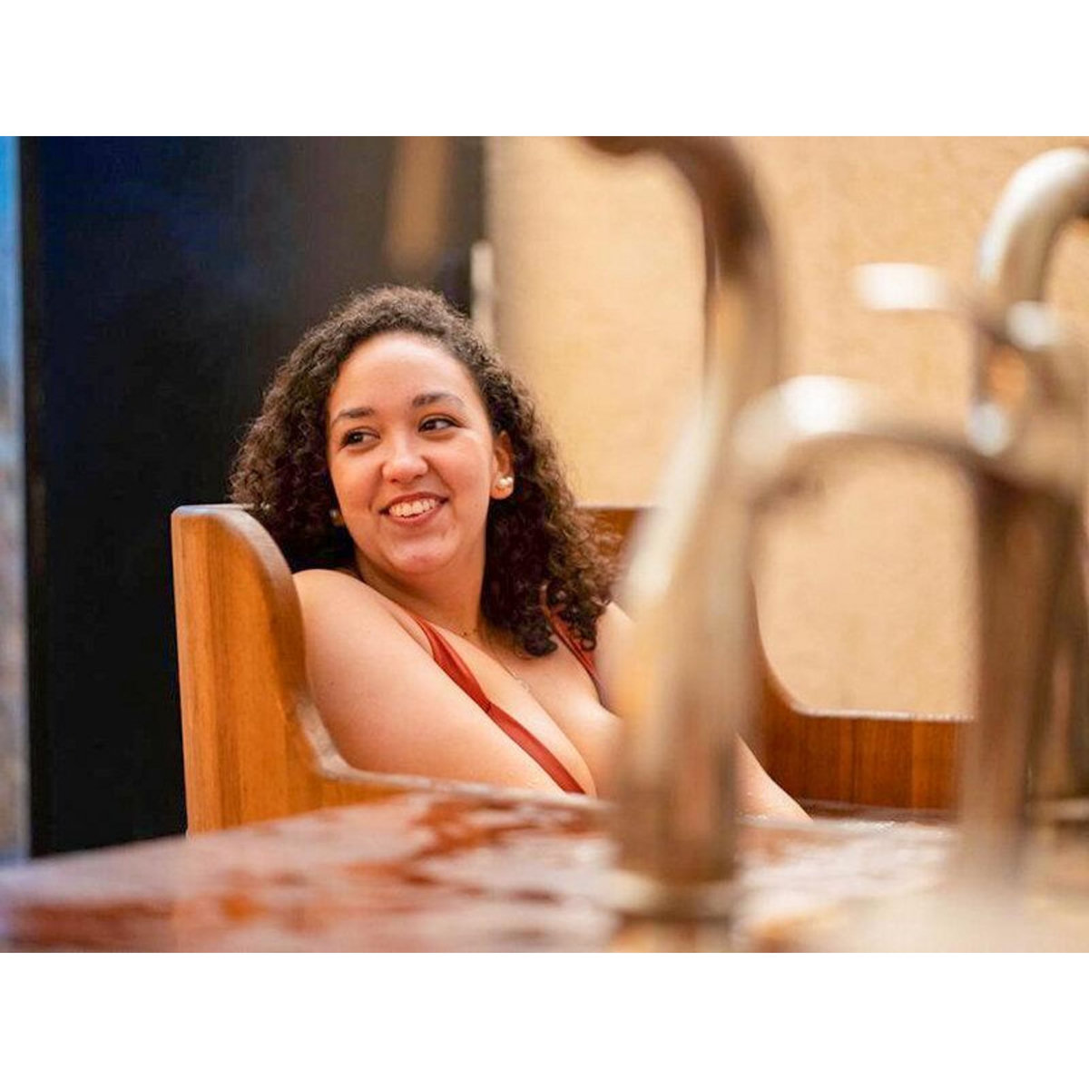 Smartbox Accès au spa bain de bière ou de vin avec dégustation à Bordeaux - Coffret Cadeau Bien-être