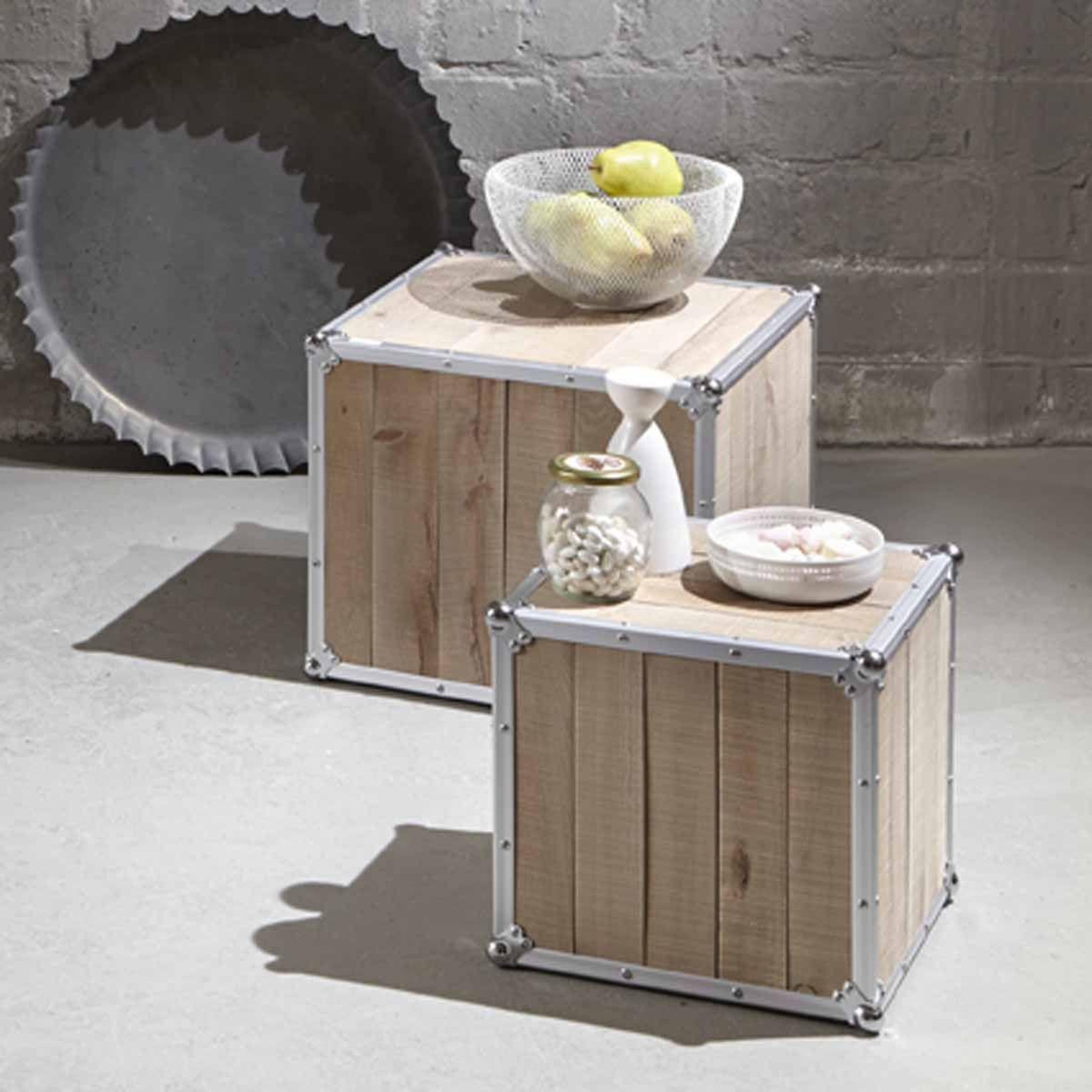 Voir la diapositive 2 : Paris Prix Lot de 2 Tables d'Appoint  Mallette  47cm Naturel