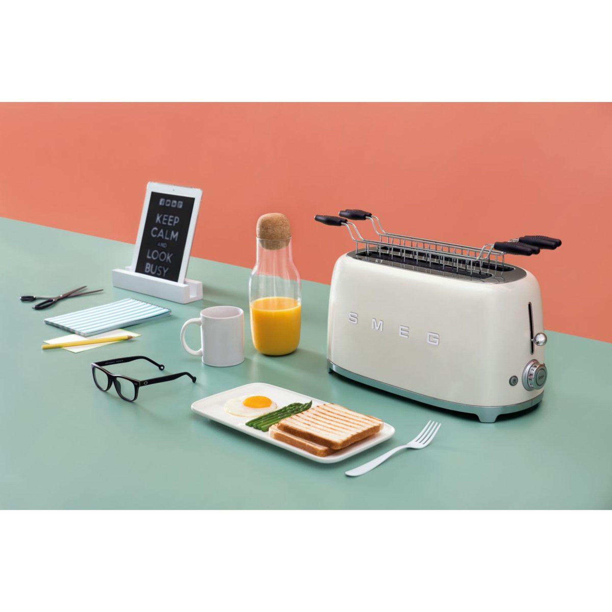 Voir la diapositive 5 : SMEG Grille-pain tsf02creu crème