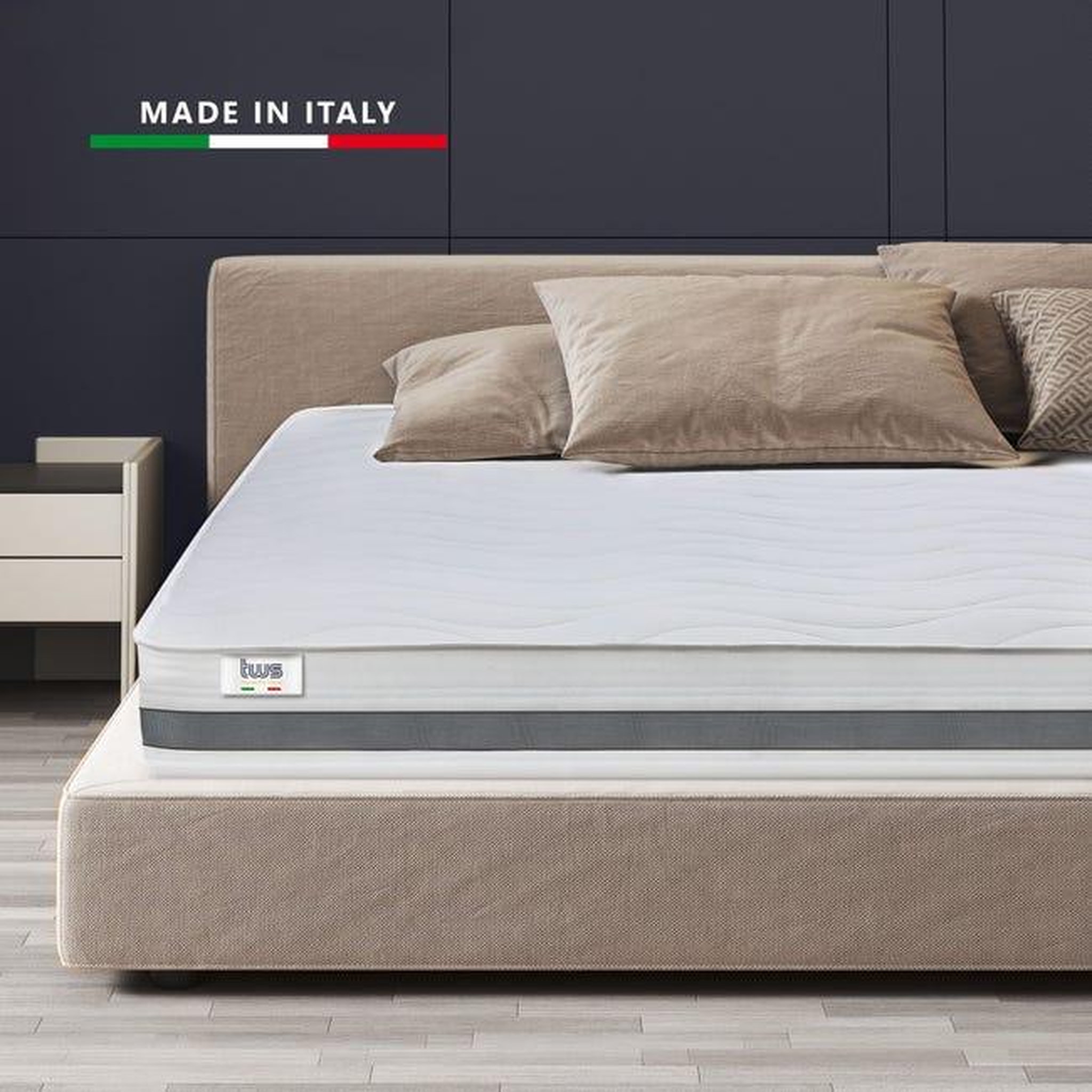 Voir la diapositive 3 : THE WHITE STONE Matelas 80 x 190 en Waterfoam Hypoallergénique | Hauteur 25 cm | Rembourrage en ouate et revêtement en tissu 3D respirant, anti-acarien et antifongique | Fabriqué en Italie