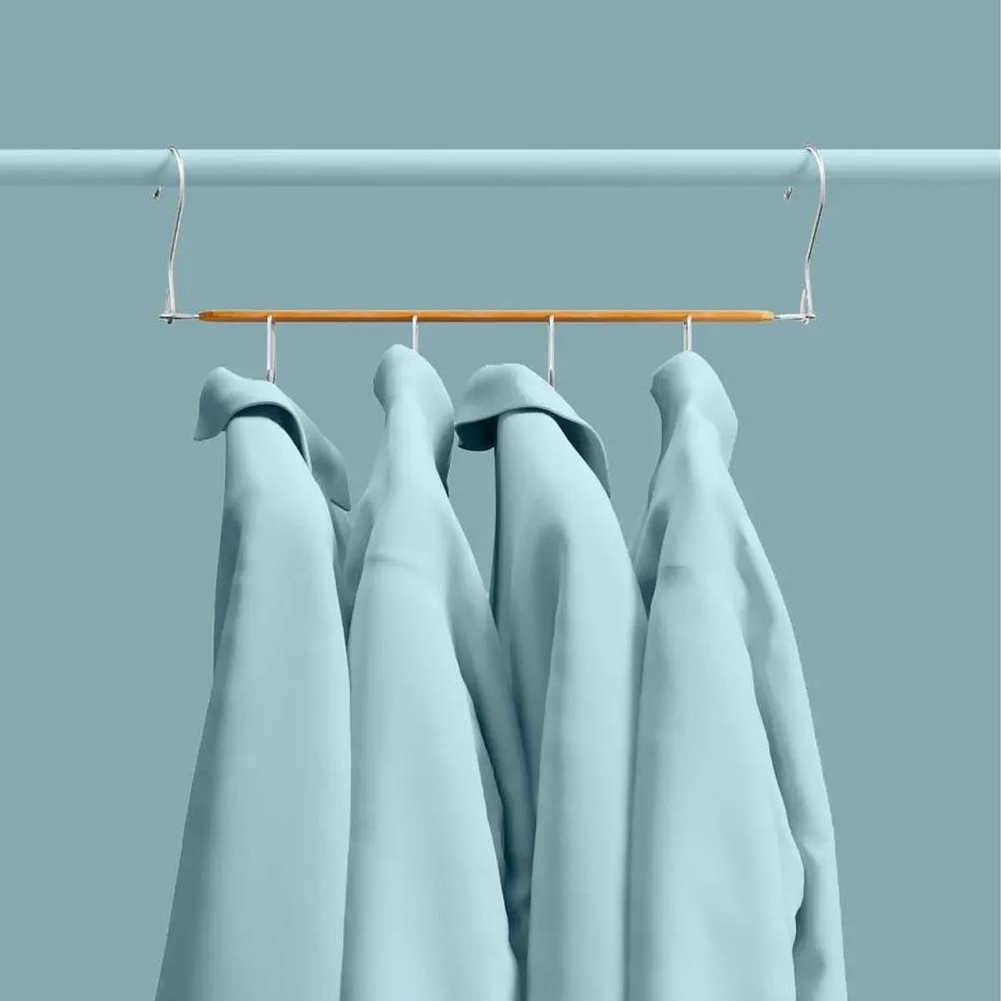 Voir la diapositive 3 : FIVE Cintre en bois 4 chemises & pantalons  2 positions  44cm naturel