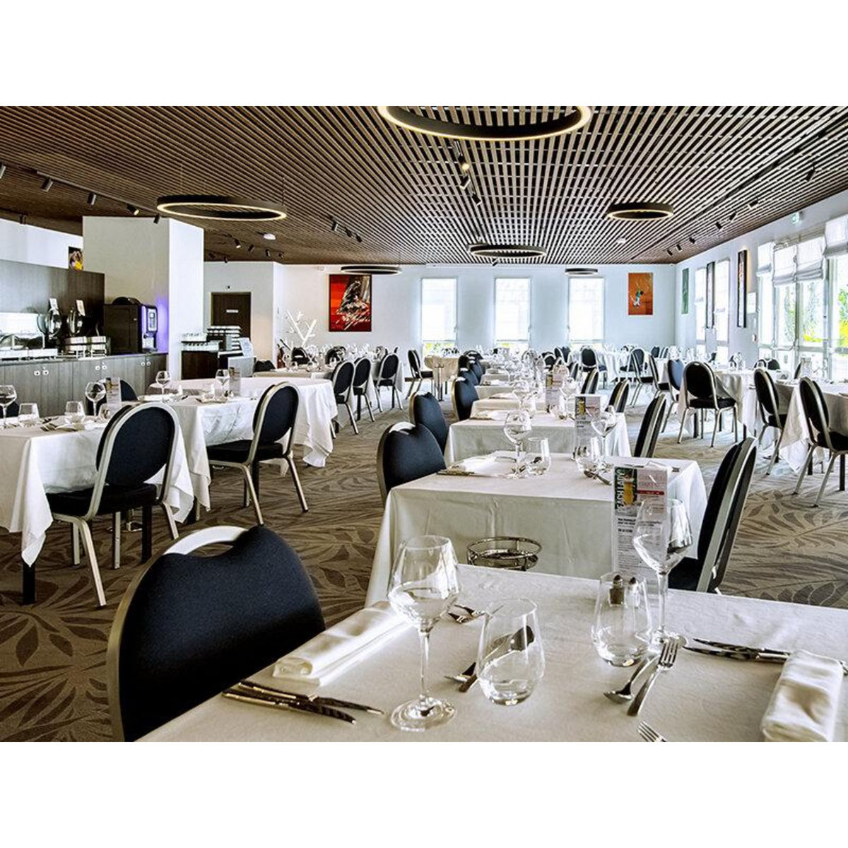 Smartbox 2 jours en suite en hôtel 4* près de Tours avec dîner et accès à l'espace bien-être - Coffret Cadeau Séjour