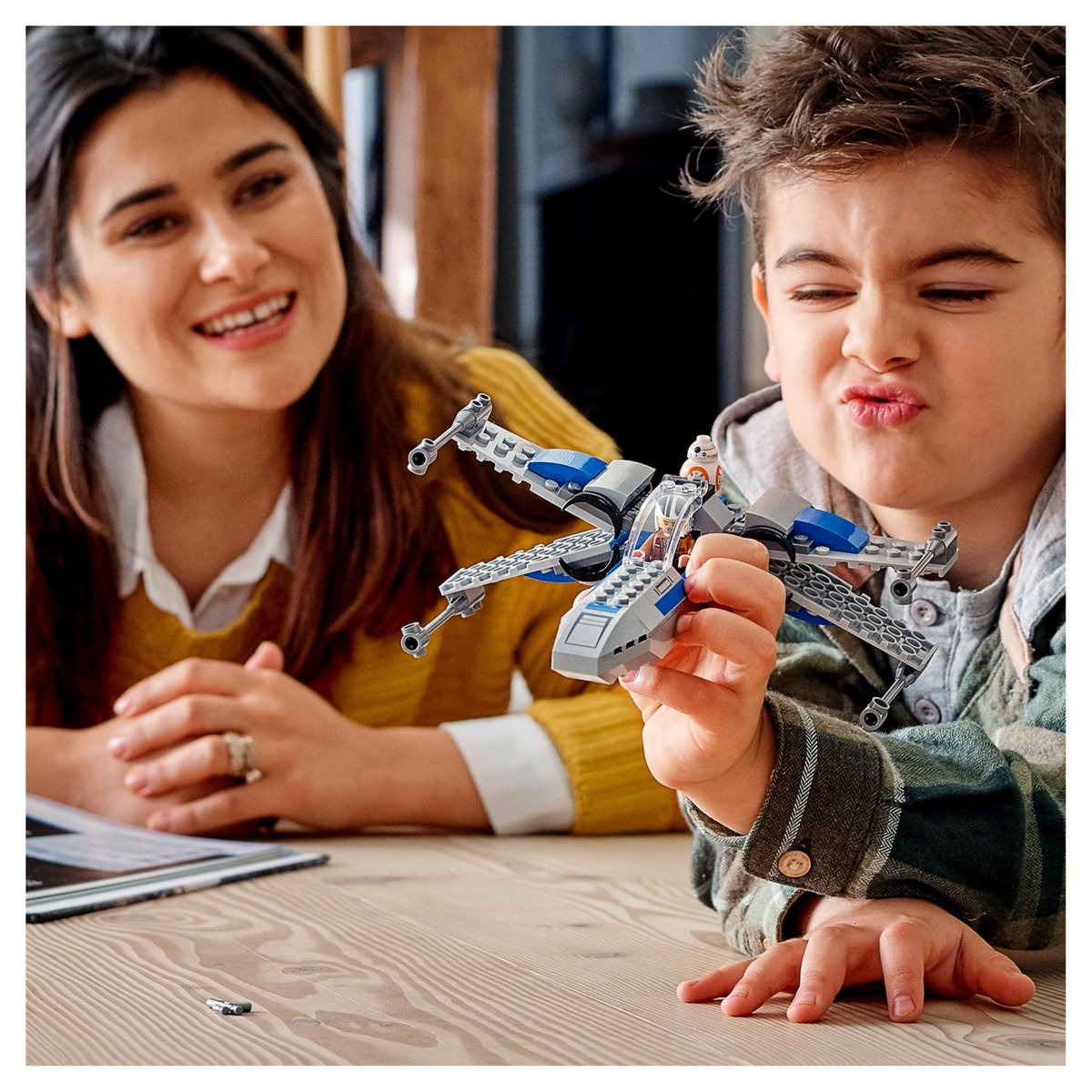 LEGO Star Wars 75297 - X-Wing de la Résistance