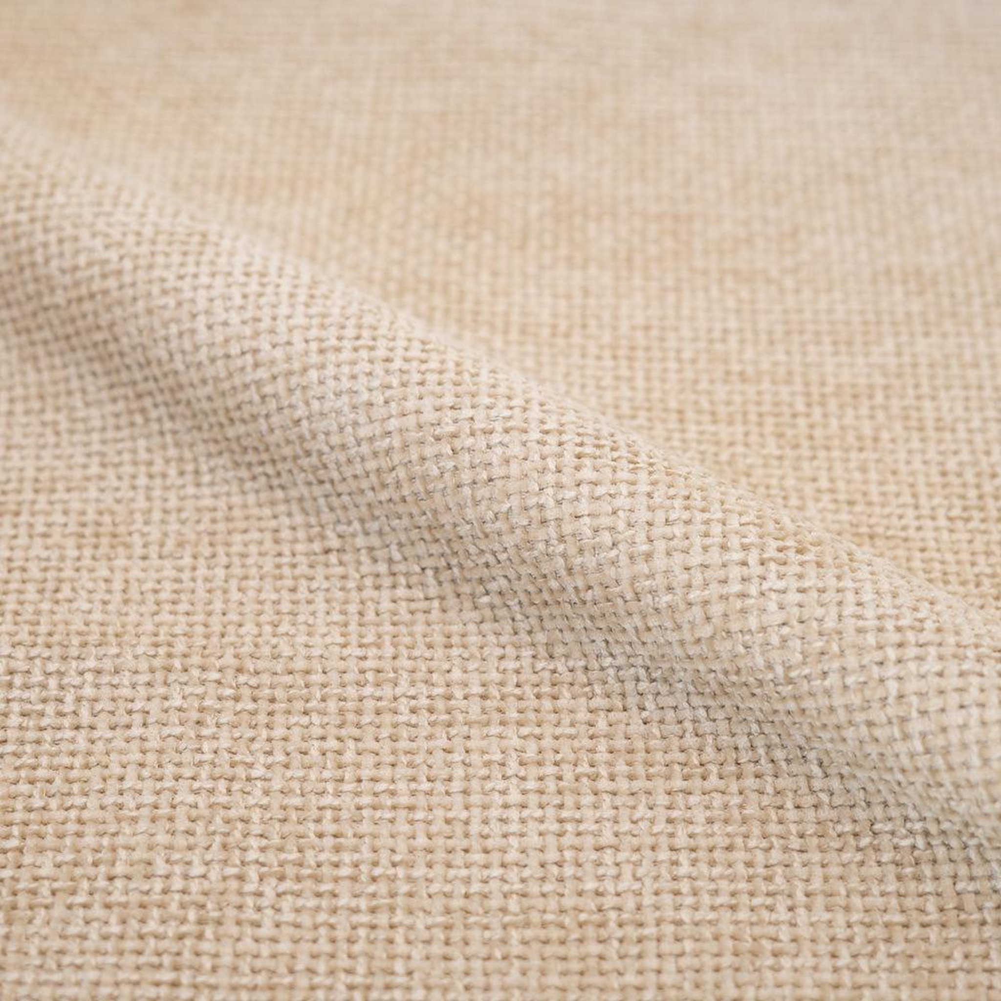 Voir la diapositive 3 : MAISON PAVANE Lot de 2 chaises en tissu beige et pieds en métal noir -Amaya