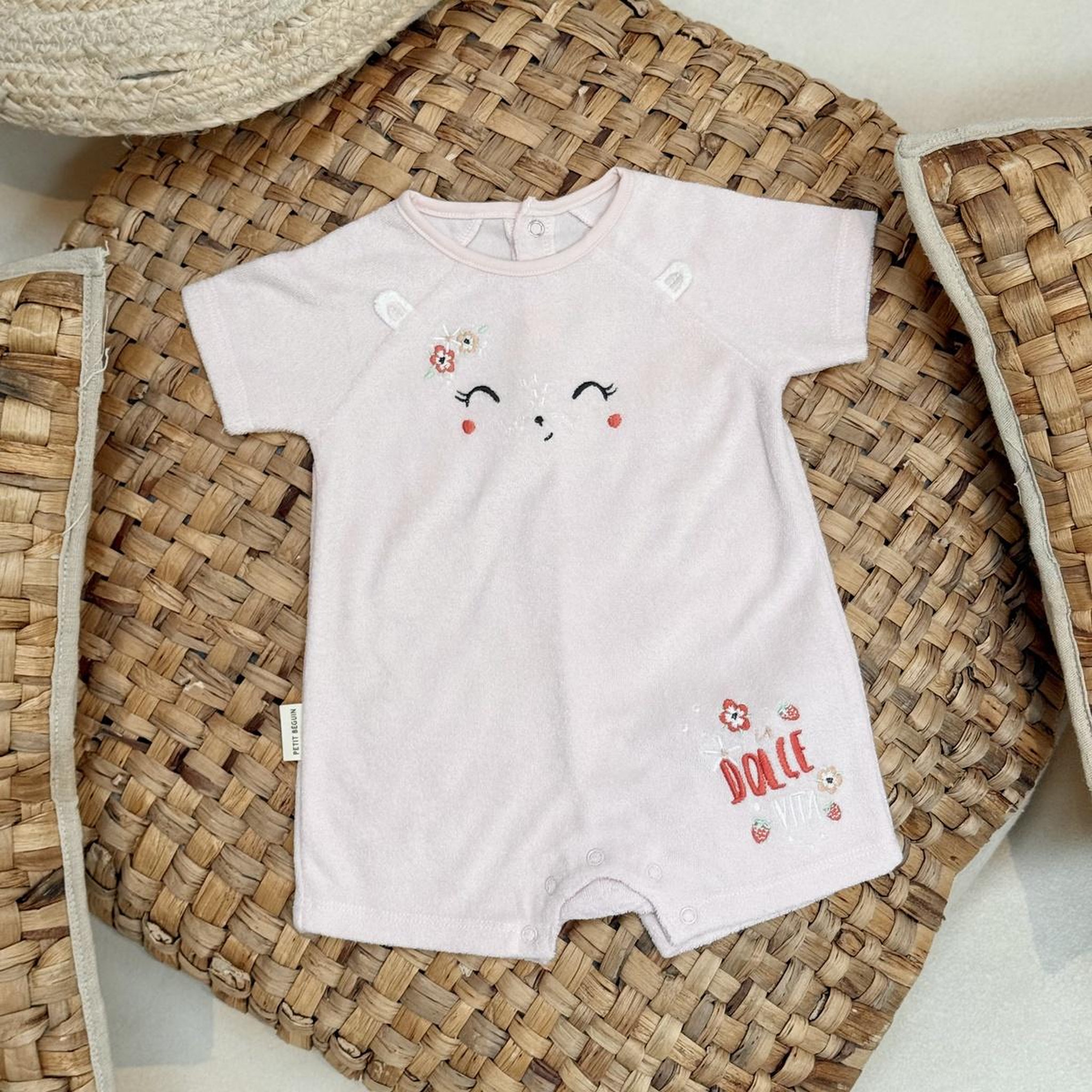 Voir la diapositive 6 : Petit Béguin Barboteuse bébé en éponge saona