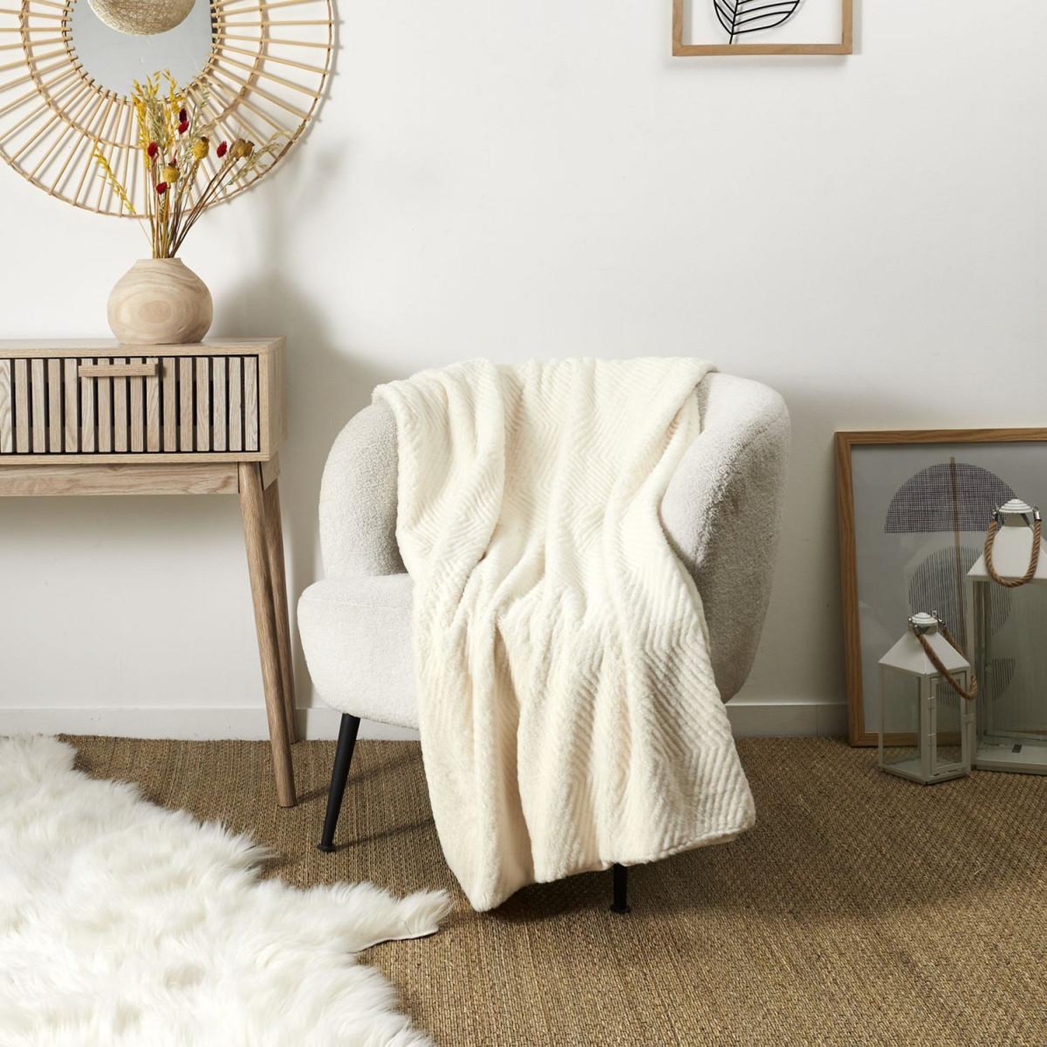 Voir la diapositive 3 : The Home Deco Factory Plaid imitation fourrure  crush  120x150cm blanc