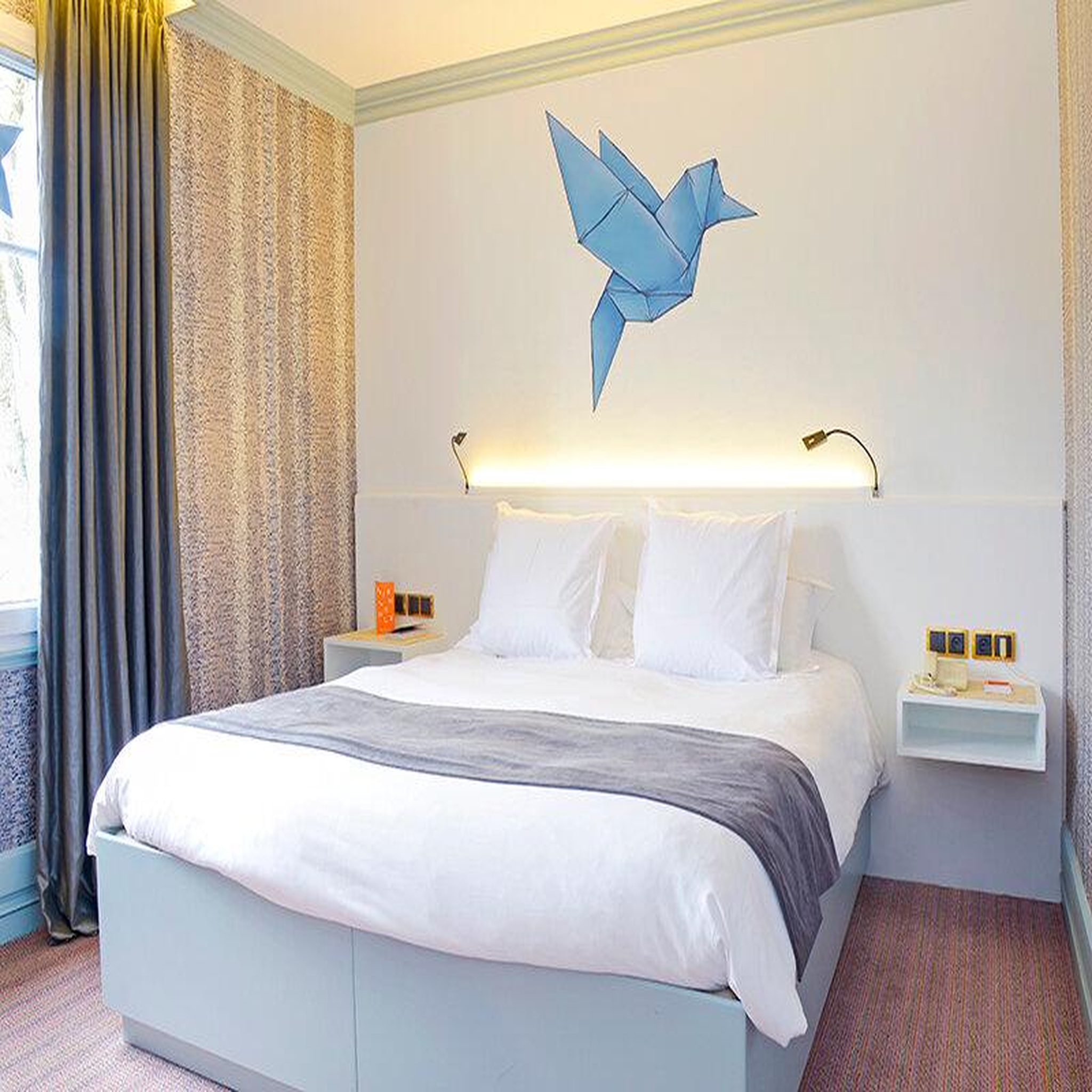 Voir la diapositive 2 : Smartbox 2 jours d'évasion en hôtel 4* avec massage et accès au spa en lisière de cognac - coffret cadeau séjour