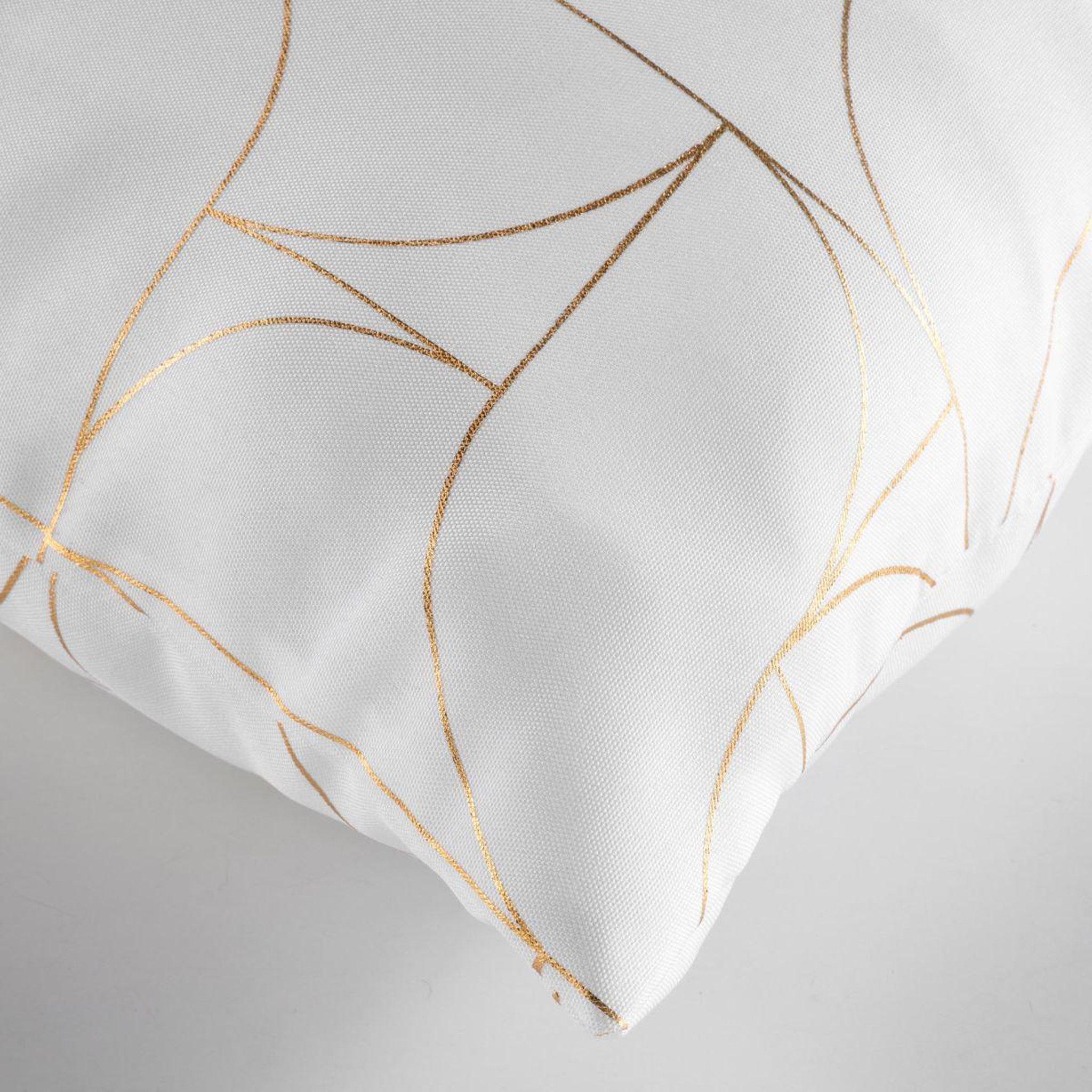 Voir la diapositive 3 : Douceur d'Intérieur Coussin déco  louxor  60x60cm blanc