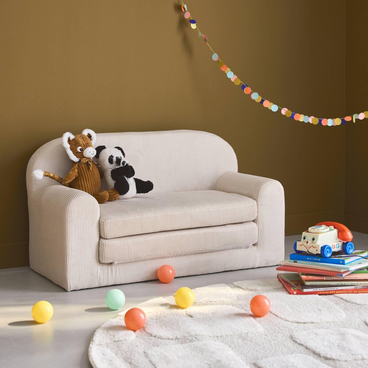 SWEEEK Canapé lit enfant en velours côtelé dépliable. couleur crème. L 90 x P 43 x H 51.5 cm