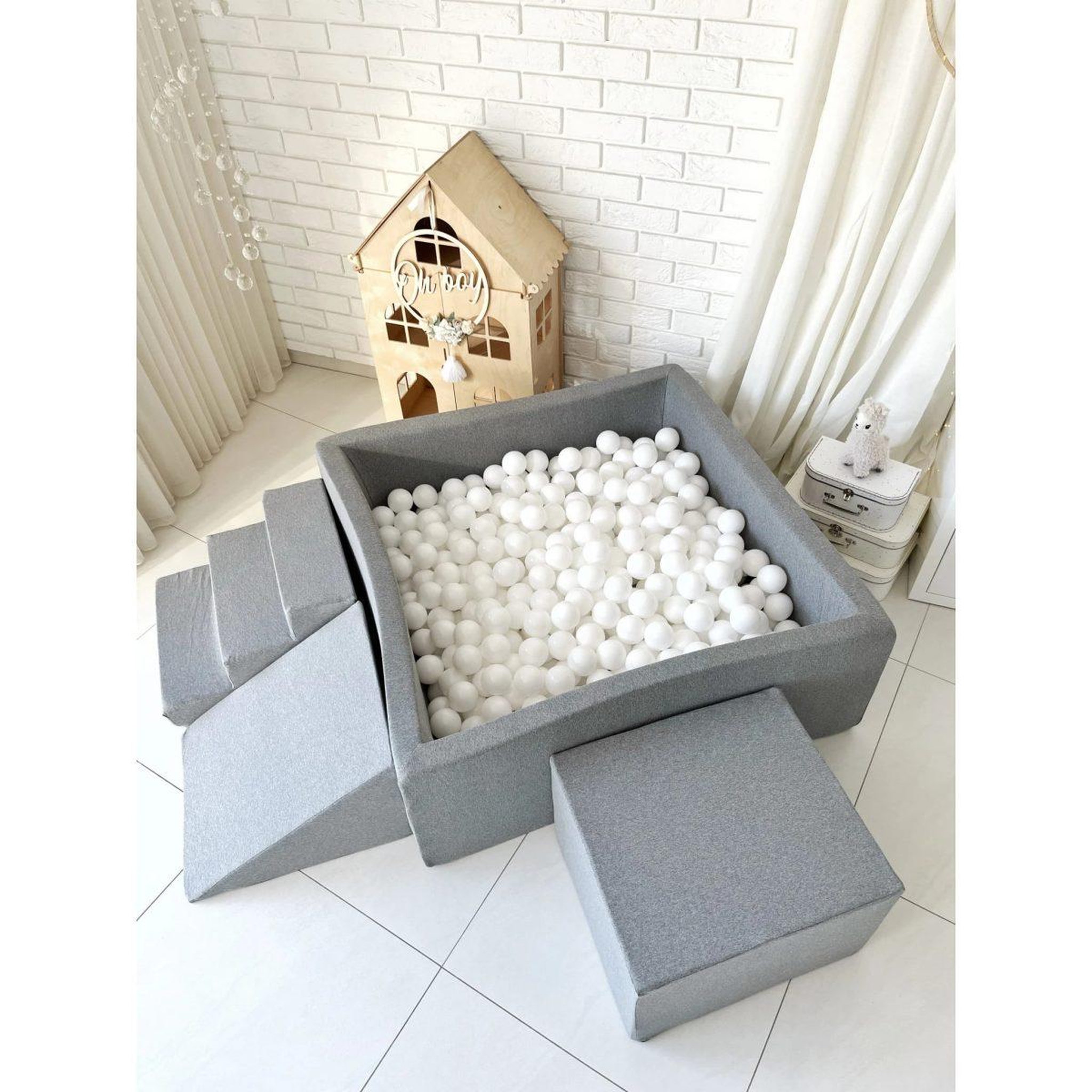 Voir la diapositive 5 : MONIO FOR KIDS Piscine à balles carrée 106 x 106 x 40 cm avec modules en mousse avec 400 balles — Gris