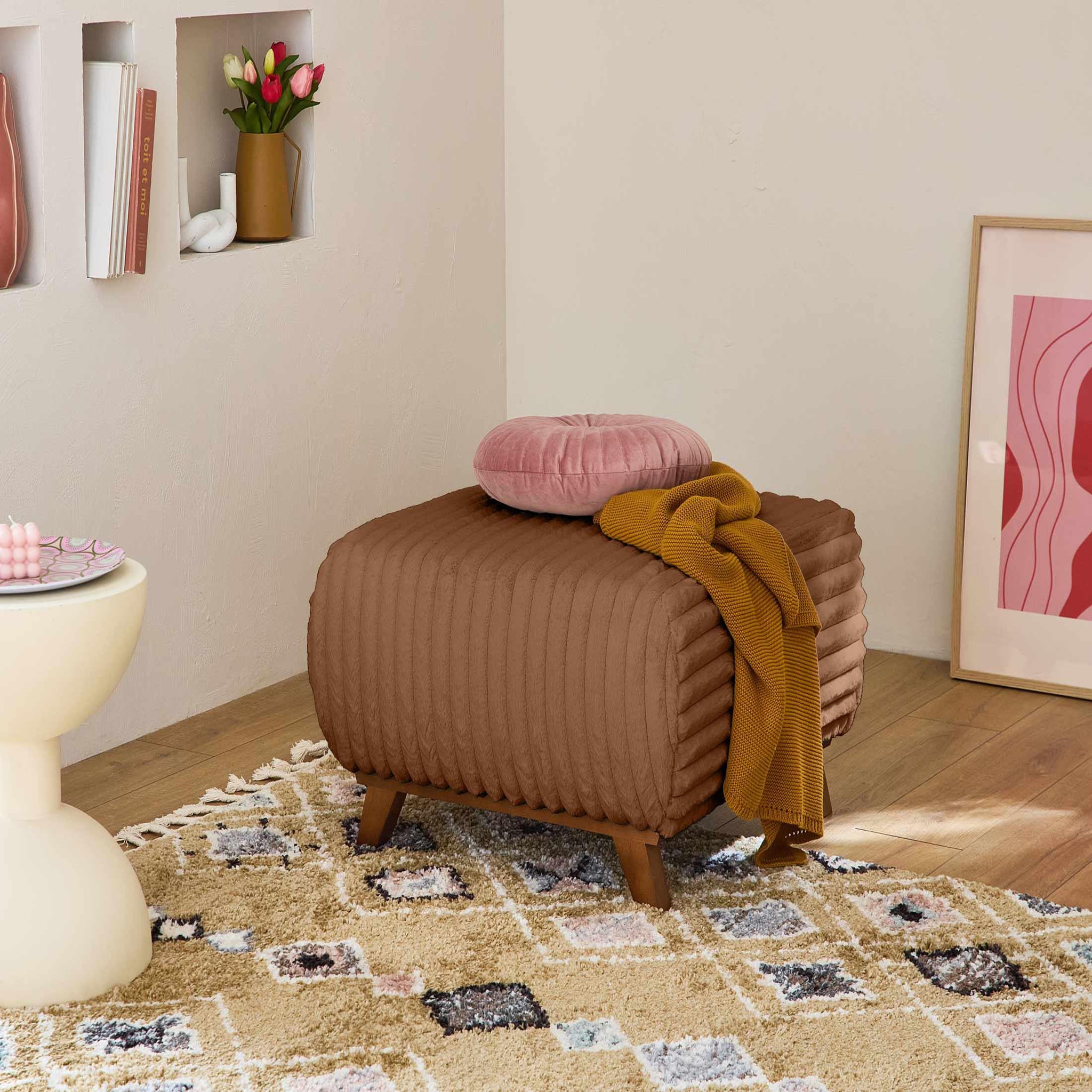 Voir la diapositive 5 : BEST MOBILIER Cristal - canapé 3 places - convertible avec coffre et pouf - en fausse fourrure côtelée