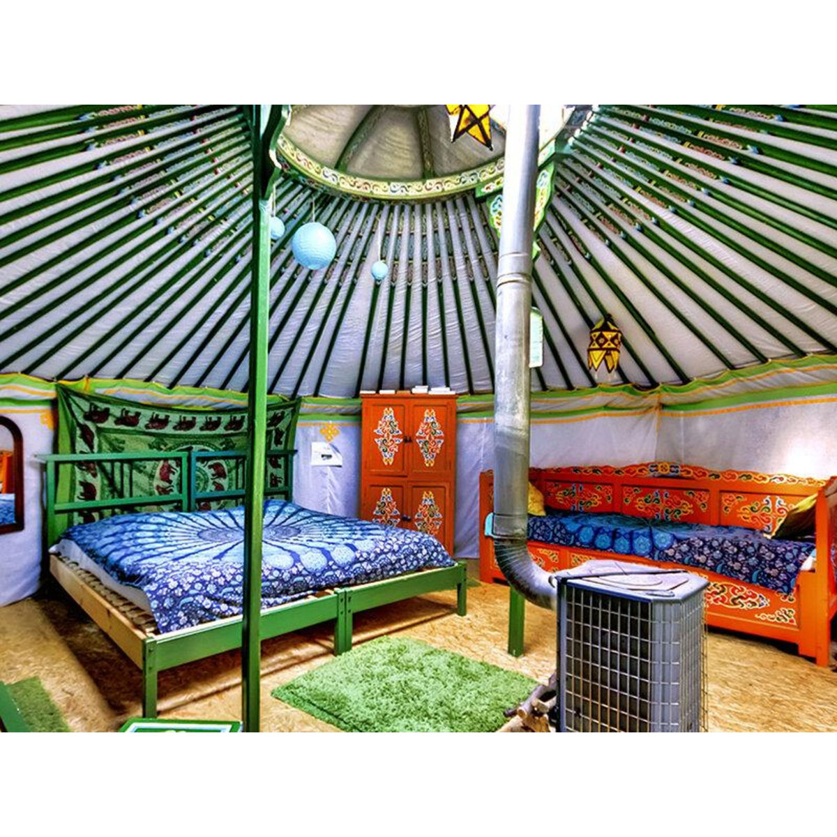 Smartbox Séjour en famille de 3 jours en yourte avec séance de bain bouillonnant près du Puy-en-Velay - Coffret Cadeau Séjour