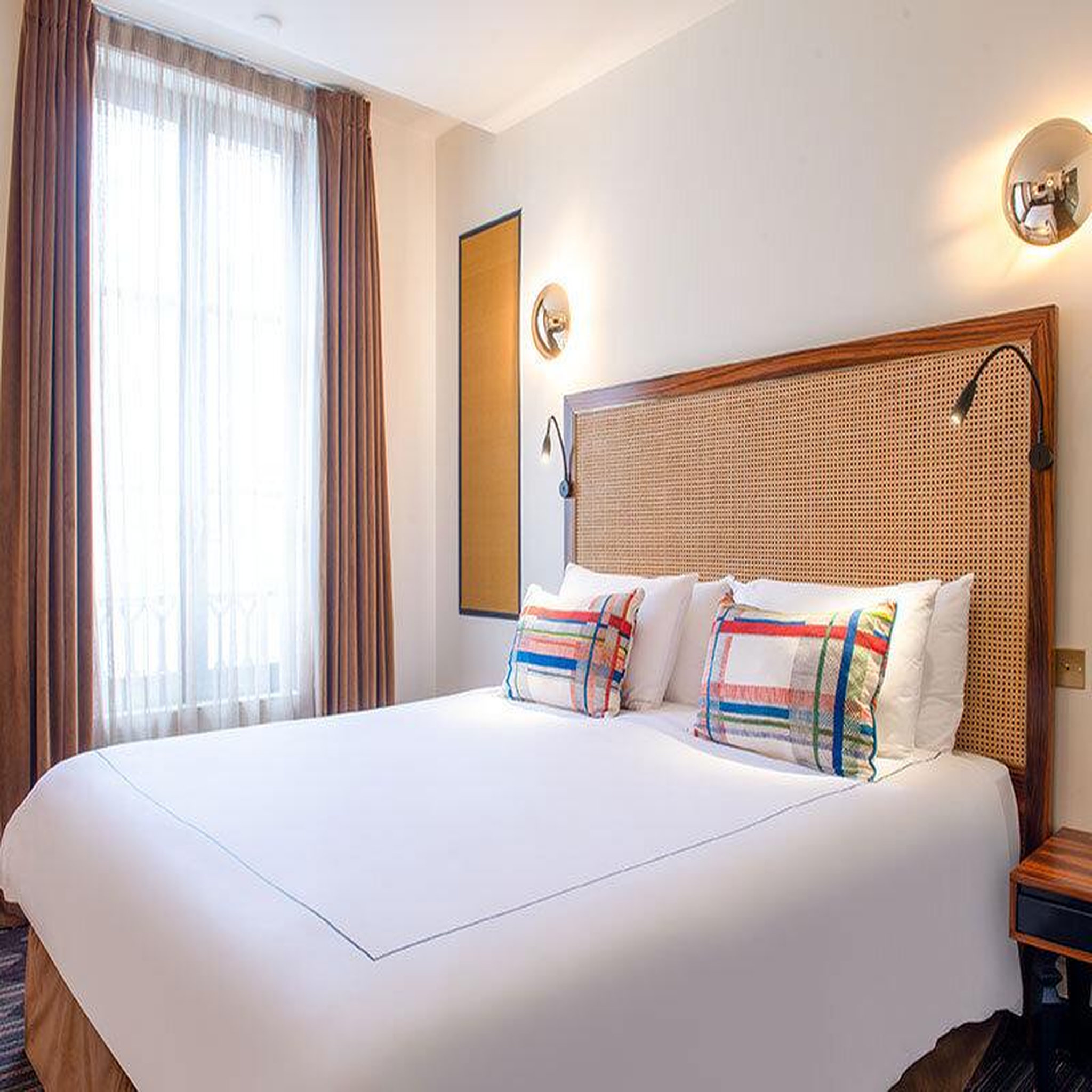 Voir la diapositive 2 : Smartbox 2 jours en boutique-hôtel 4* dans le quartier de montmartre à paris - coffret cadeau séjour