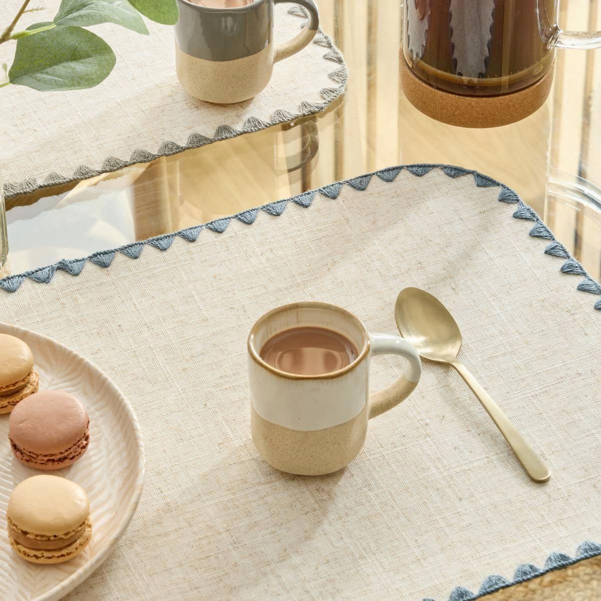 Voir la diapositive 3 : SECRET DE GOURMET Lot de 6 tasses à café en faïence  kate  10cl blanc