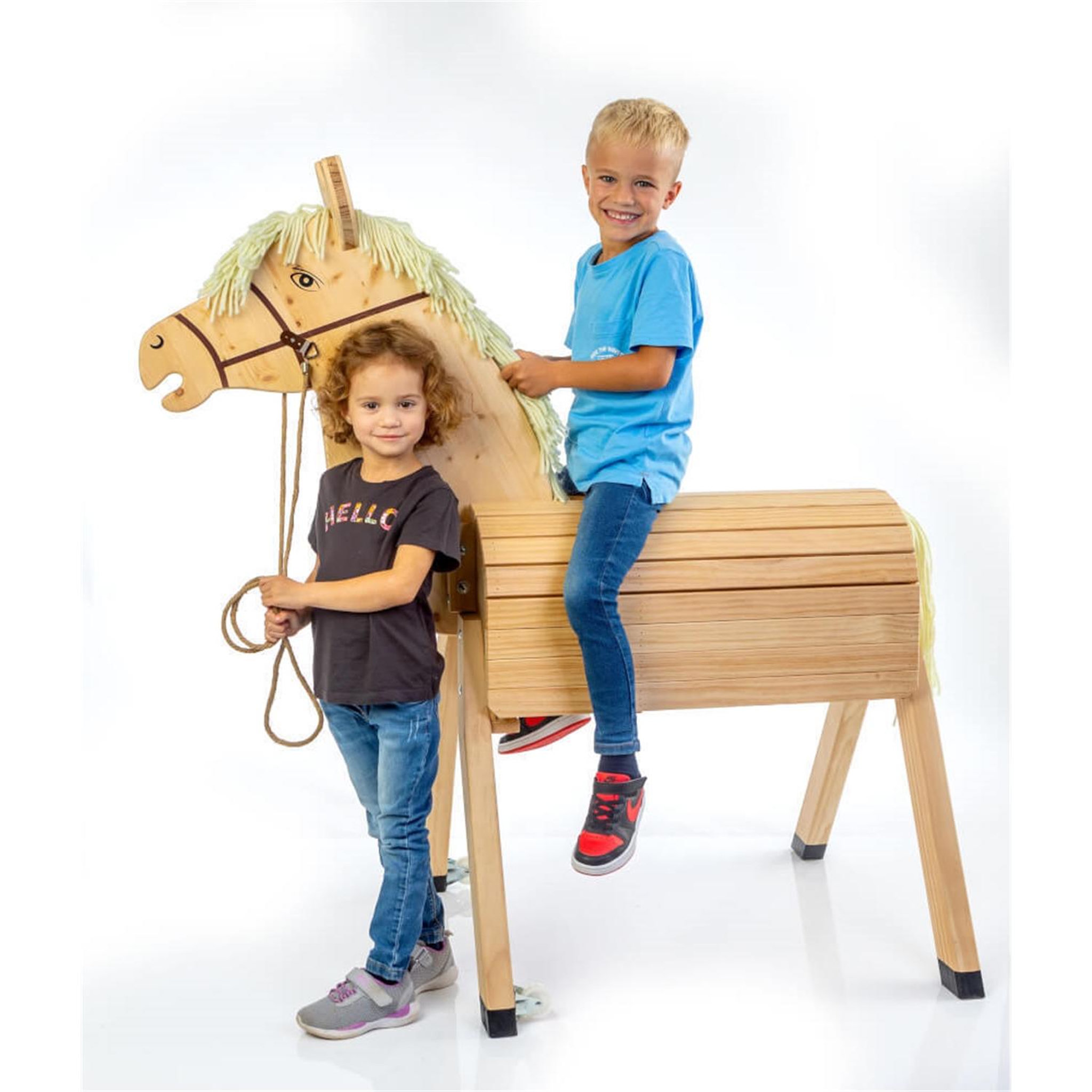 Voir la diapositive 5 : OUTDOOR ACTIVE Le cheval de jardin Monty