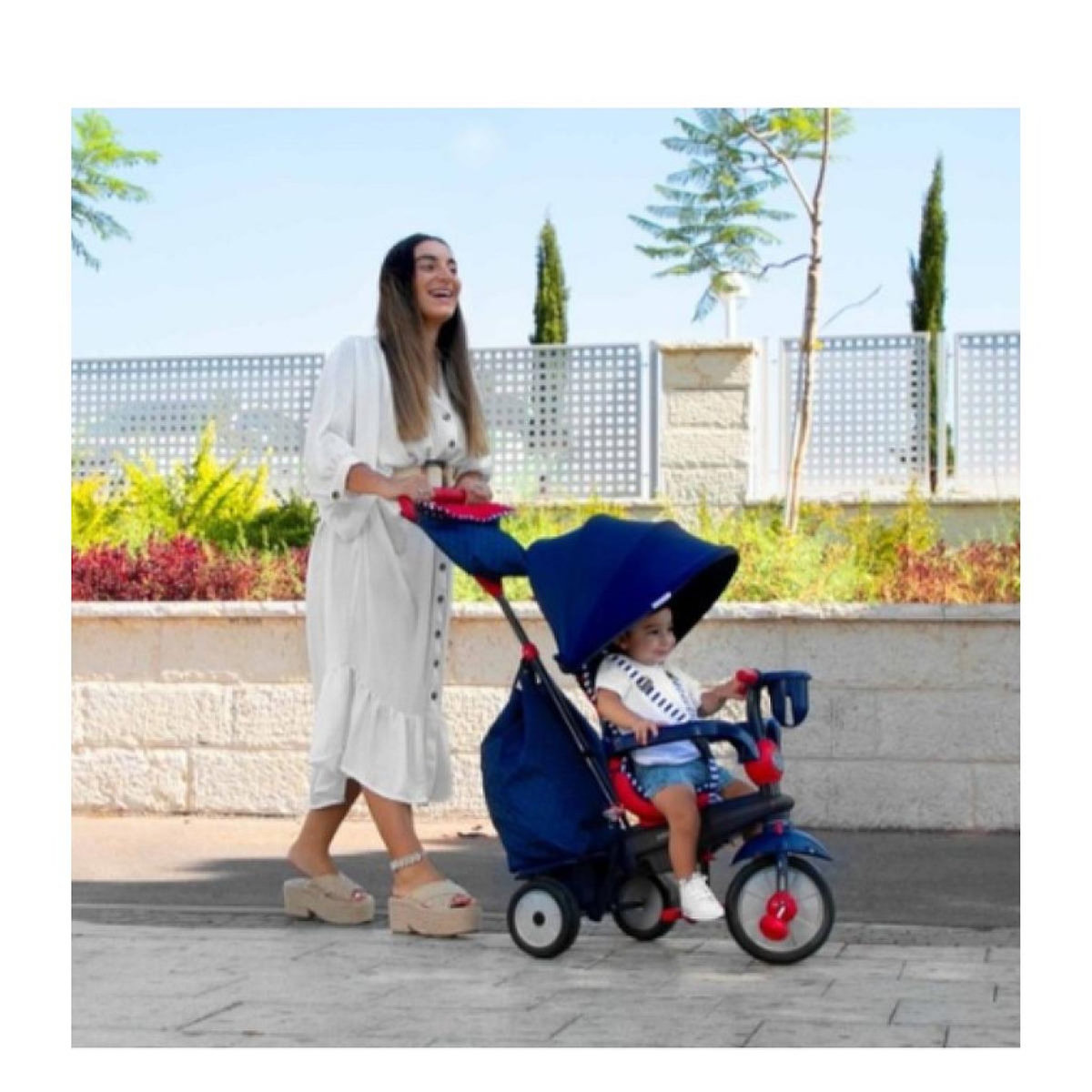 SMARTRIKE Tricycle  Swirl bleu rouge