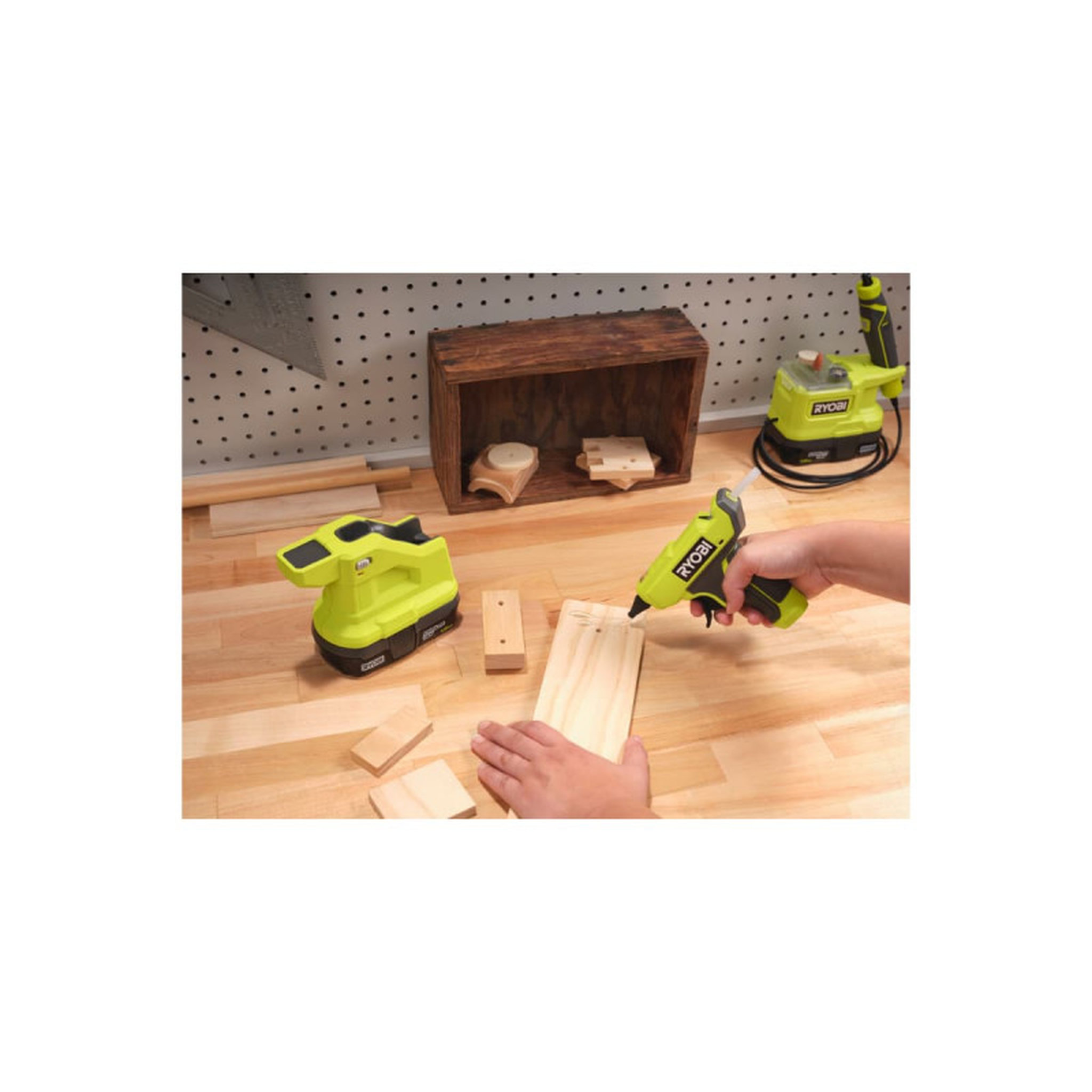 Voir la diapositive 5 : Ryobi Pistolet à colle RYOBI 18V One+ - Sans batterie ni chargeur RGLM18-0