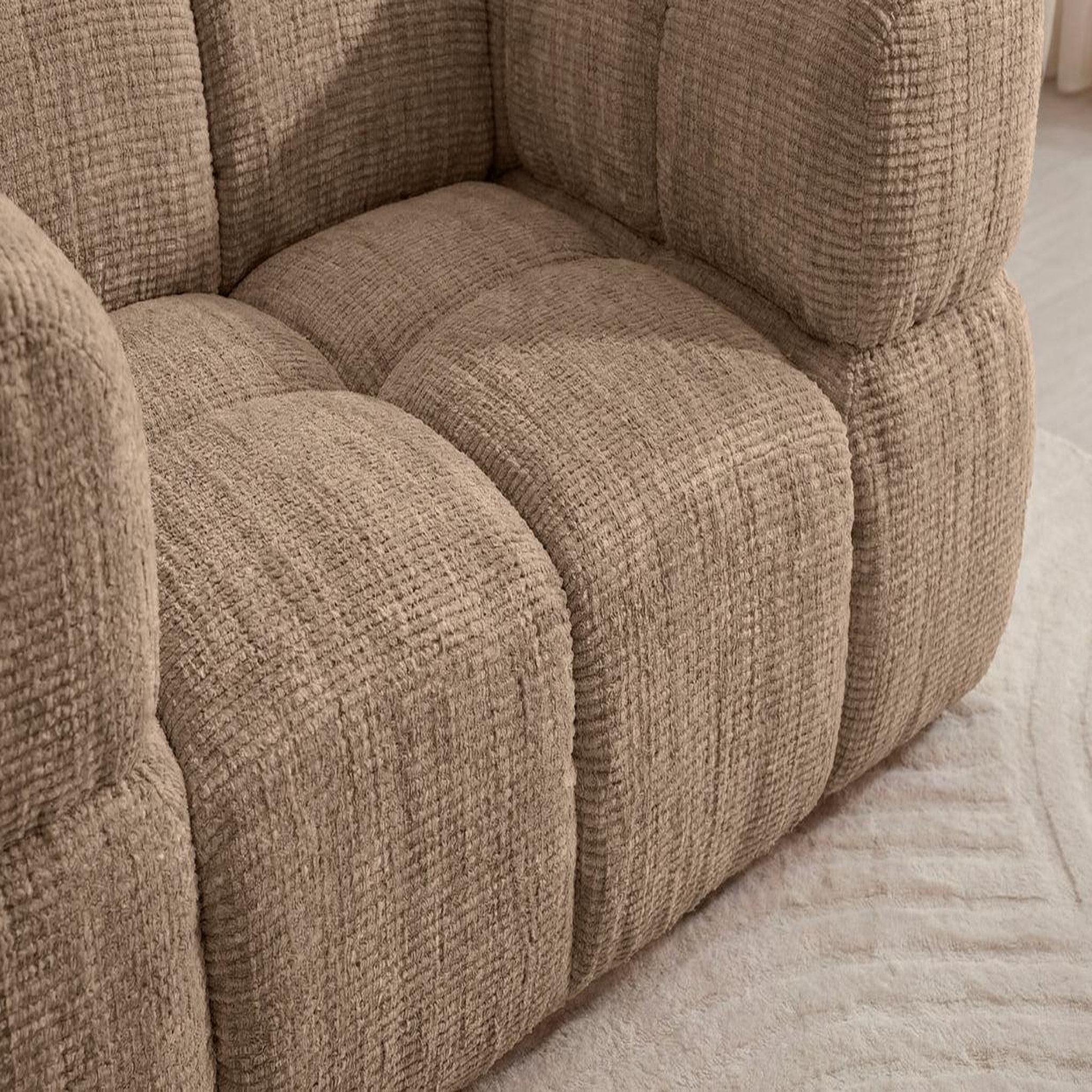 Voir la diapositive 4 : CASANOVA PARIS GUSTAVE - Fauteuil tissu chenille