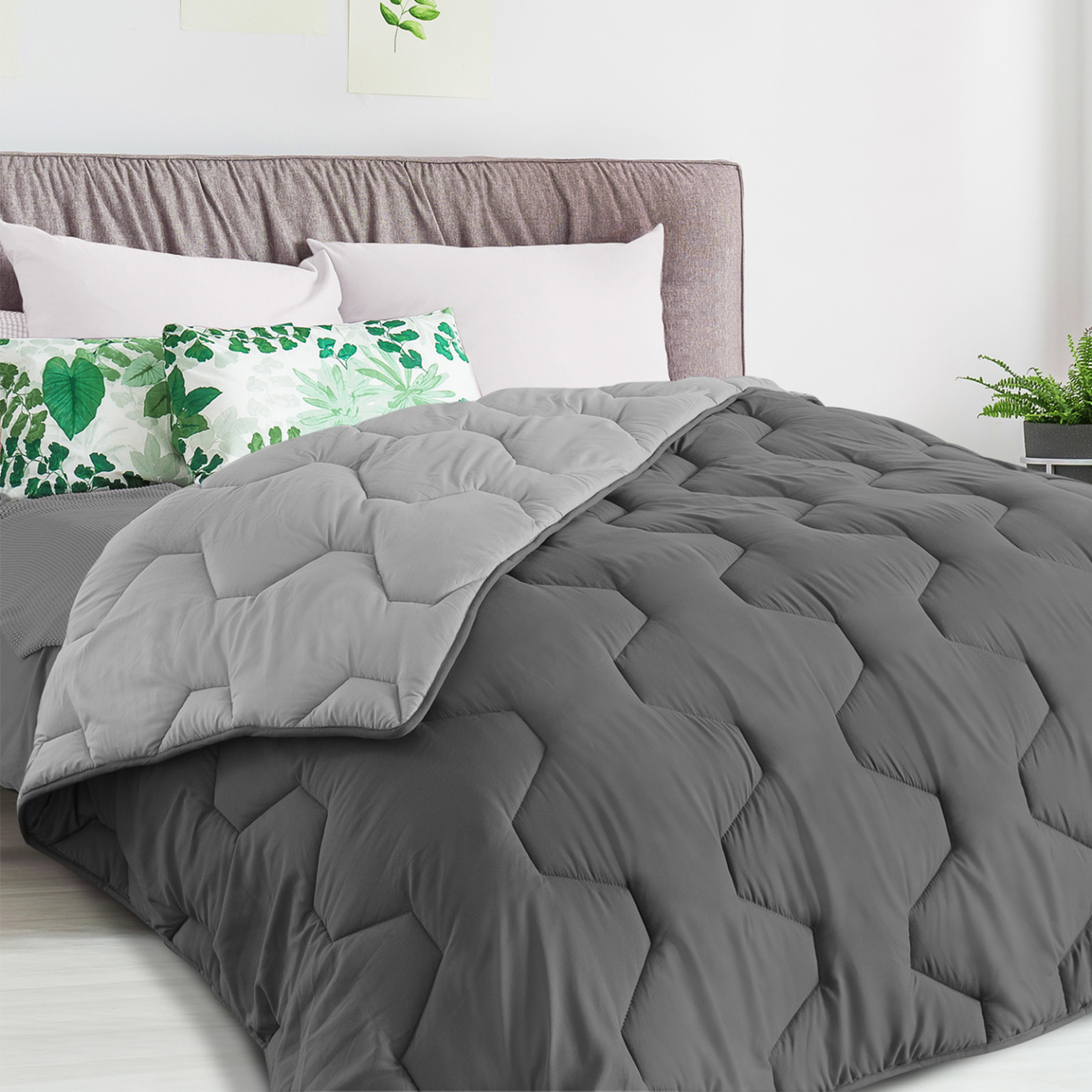 Voir la diapositive 2 : ID MARKET Couette 140x200 cm abby bicolore gris clair et gris 300 gr