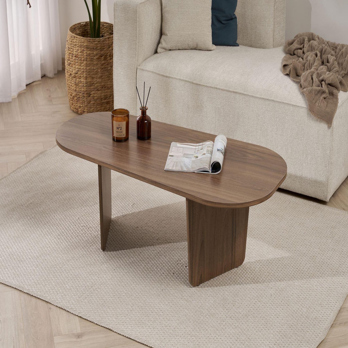 Habitat et Jardin Table basse en bois  Ovalis  - 130 x 65 x 40 cm - Noyer