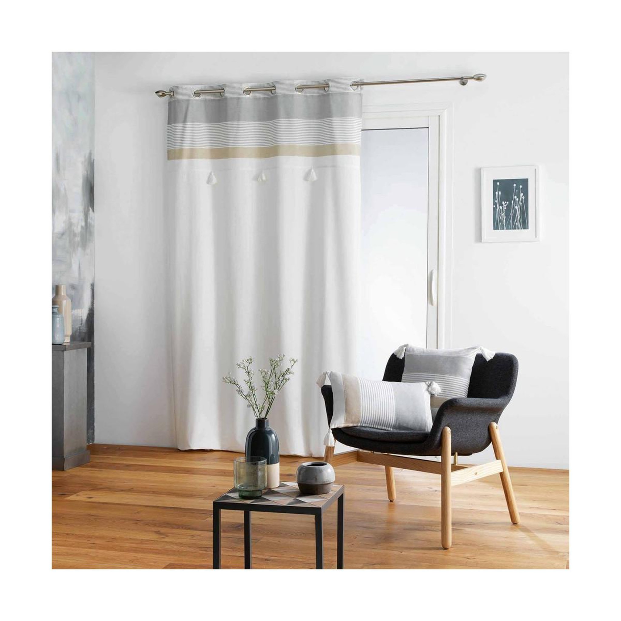 Voir la diapositive 2 : Douceur d'Intérieur Coussin déco à pompons  iliade  40x40cm gris