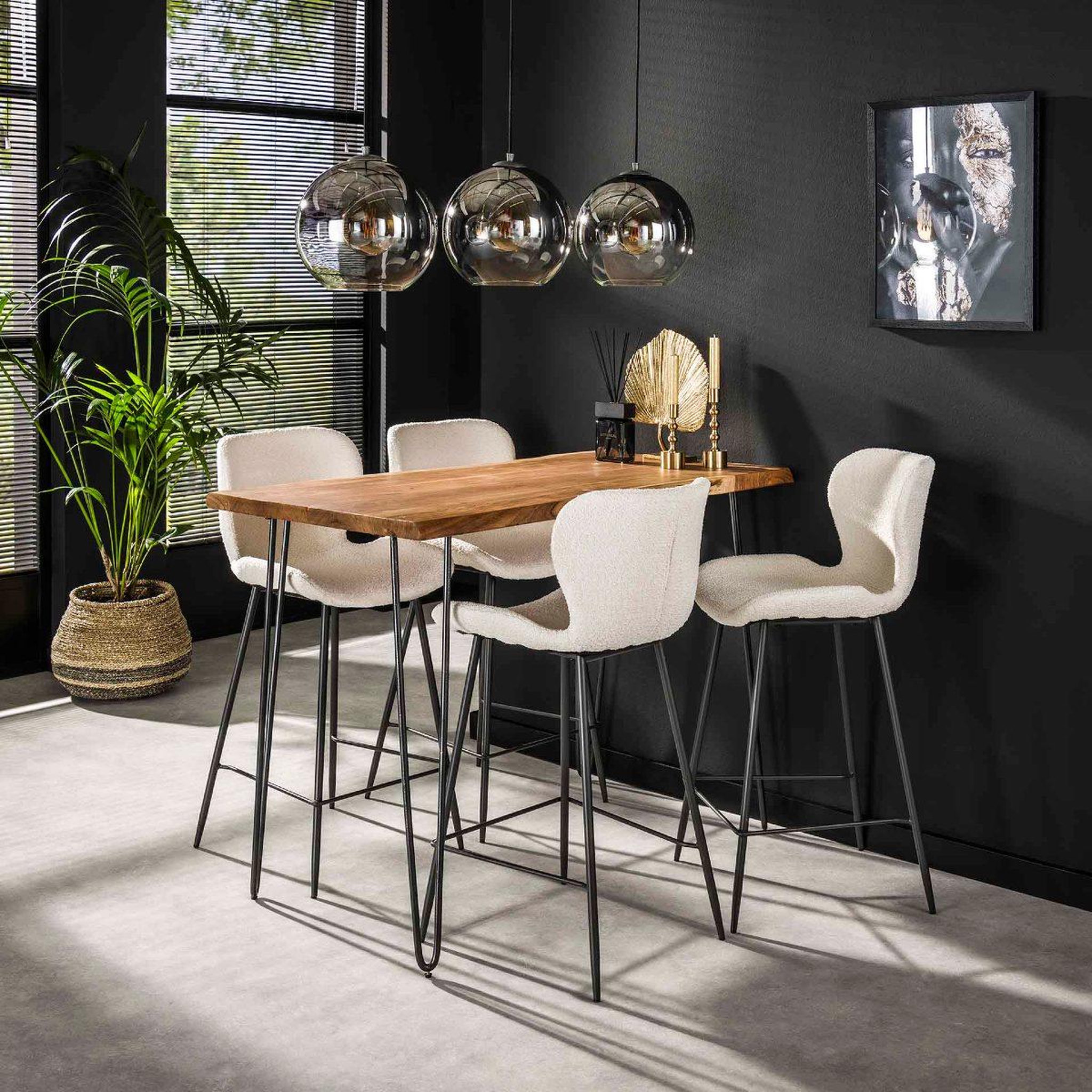 Voir la diapositive 2 : JLC KREATION Table haute en bois d'acacia massif 130cm edito