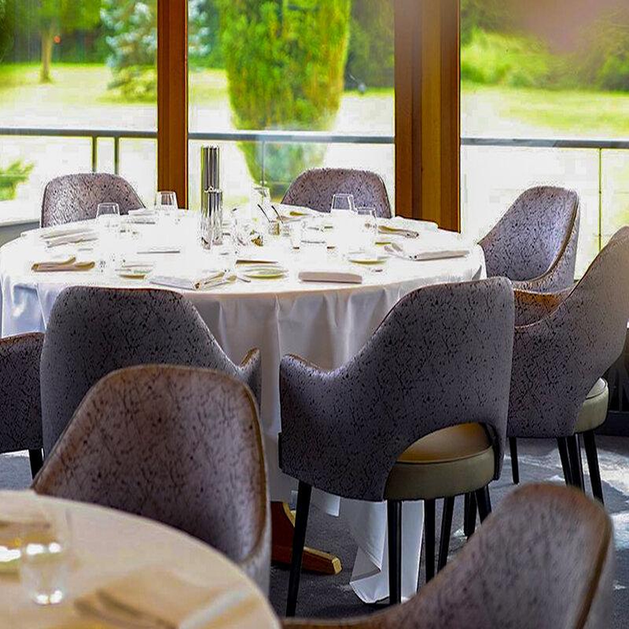 Voir la diapositive 6 : Smartbox 3 jours en hôtel 4* avec repas en restaurant gastronomique à strasbourg - coffret cadeau multi-thèmes
