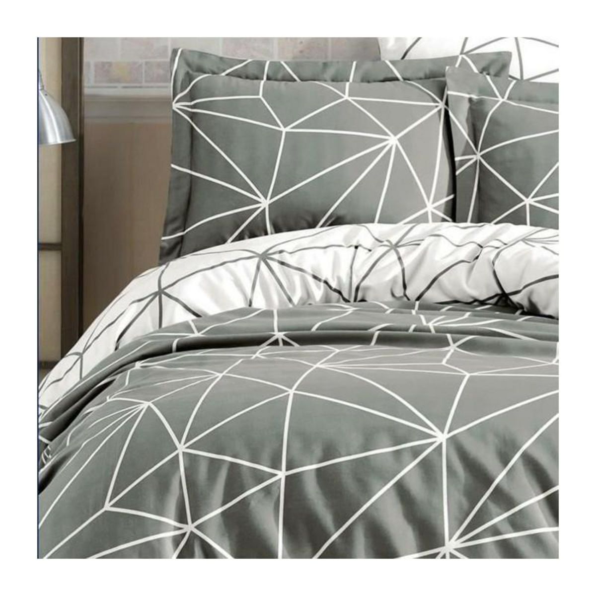 GENERIQUE Parure de lit - 1 housse de couette 220 x 240 cm + 2 taies d'oreiller 60 x 60 cm - 100% coton renforcé - Gris
