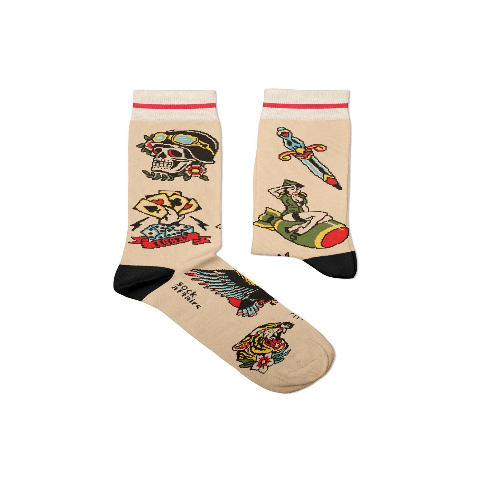 SOCK AFFAIRS Chaussettes tatouage symboles américains. Coloris disponibles : Beige