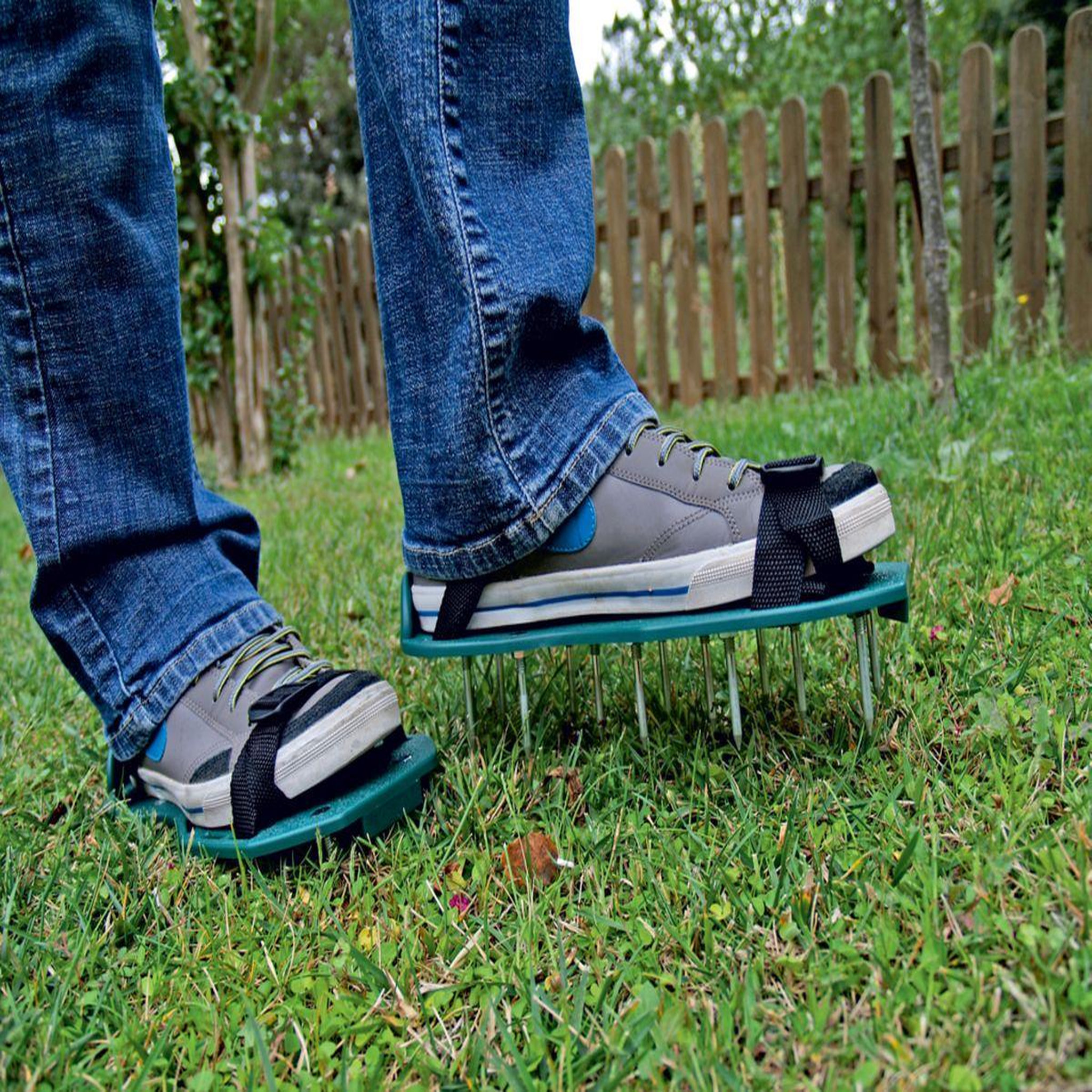 Nortene Patins aérateur de pelouse   Aerator