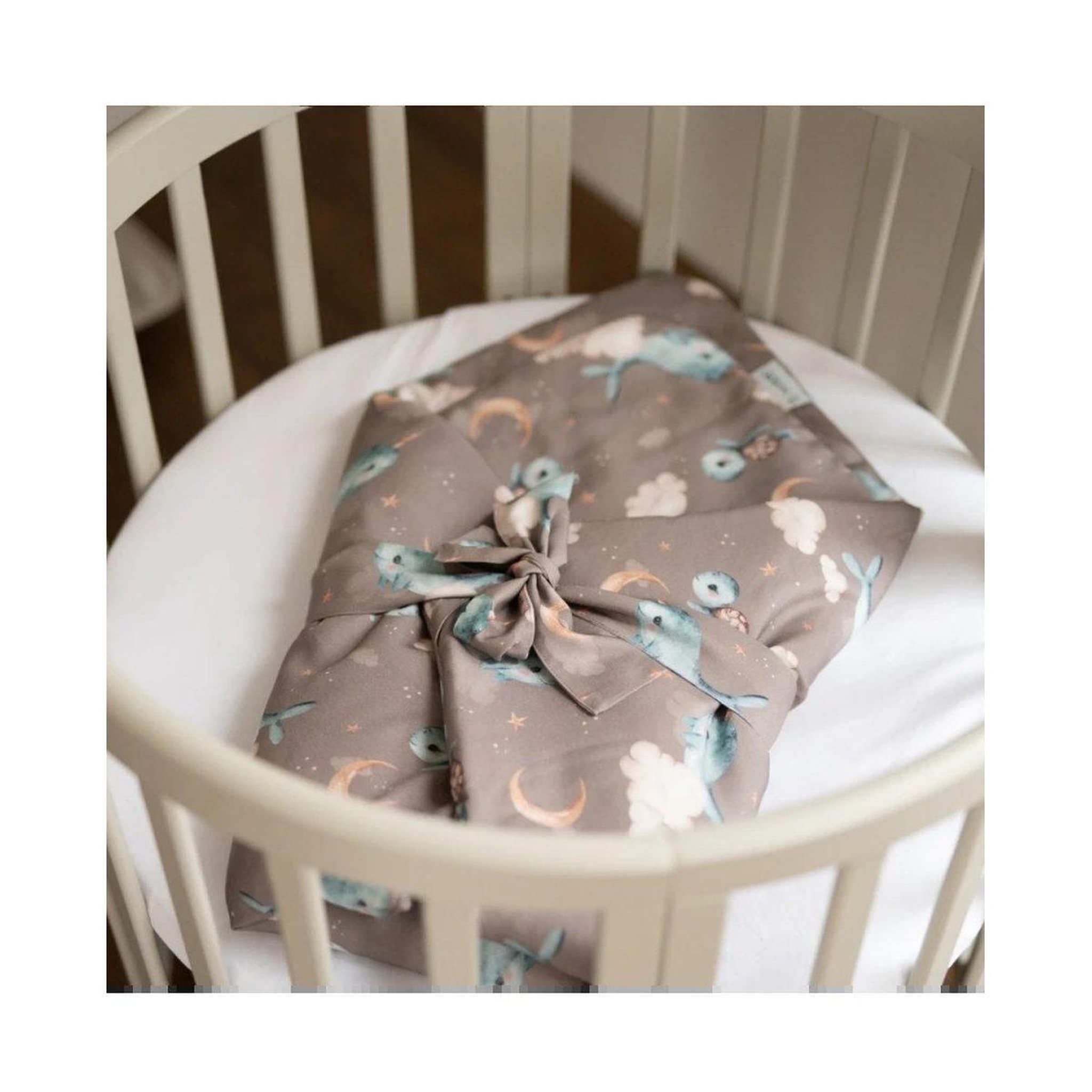 Voir la diapositive 3 : WALDIN Couette bébé 75 × 75 cm - motif baleine, brun