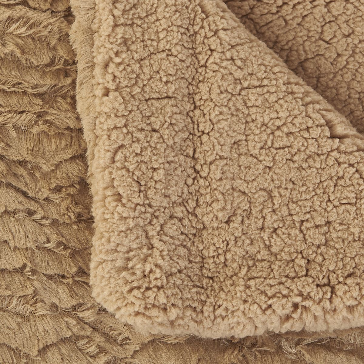 ACTUEL Plaid contraste embossé en polyester 240gsm PALMERAIE