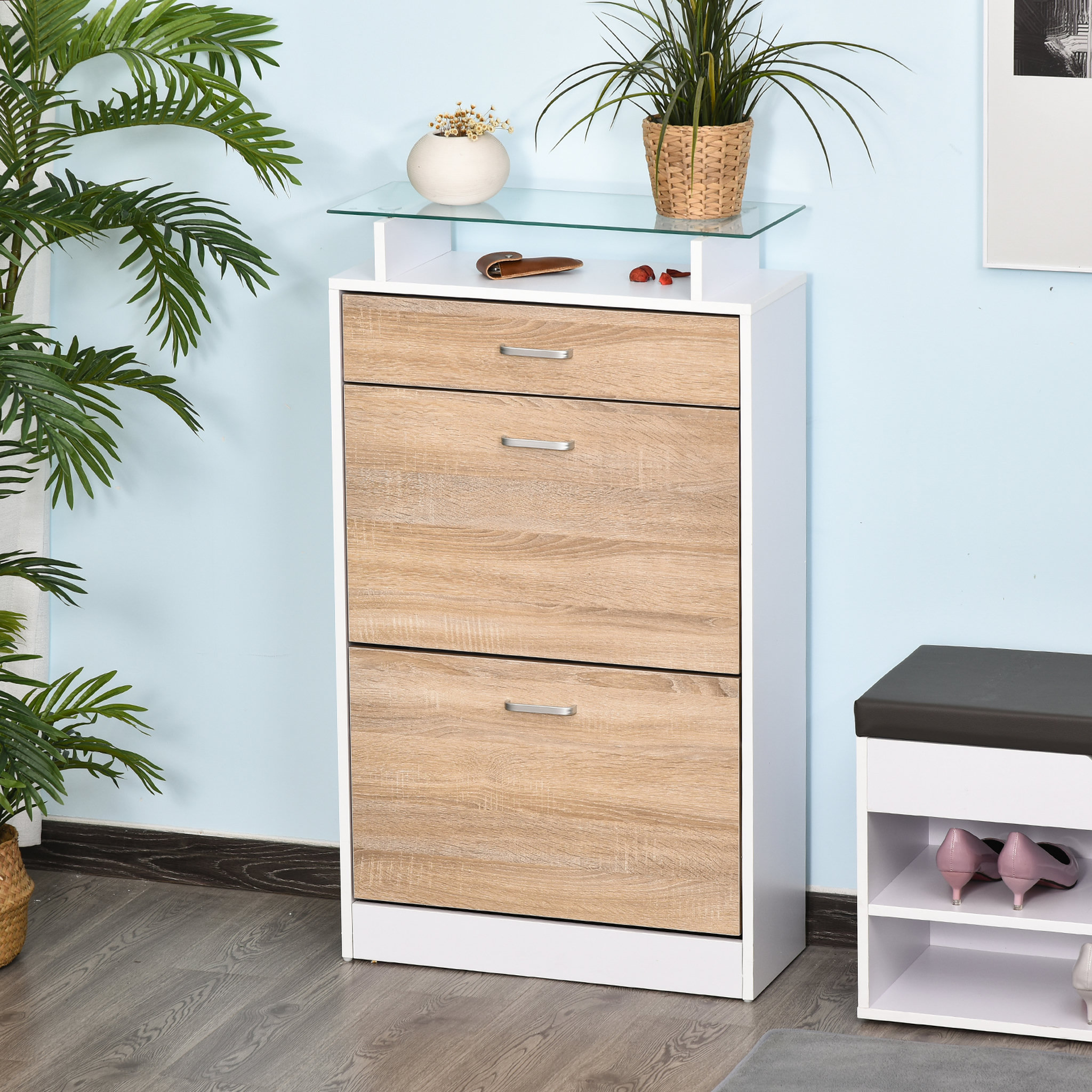 Voir la diapositive 6 : HOMCOM Armoire à chaussures organisateur de luxe pour chaussures 2 portes abattantes 2 compartiments, tiroir, étagère verre panneaux particules chêne blanc