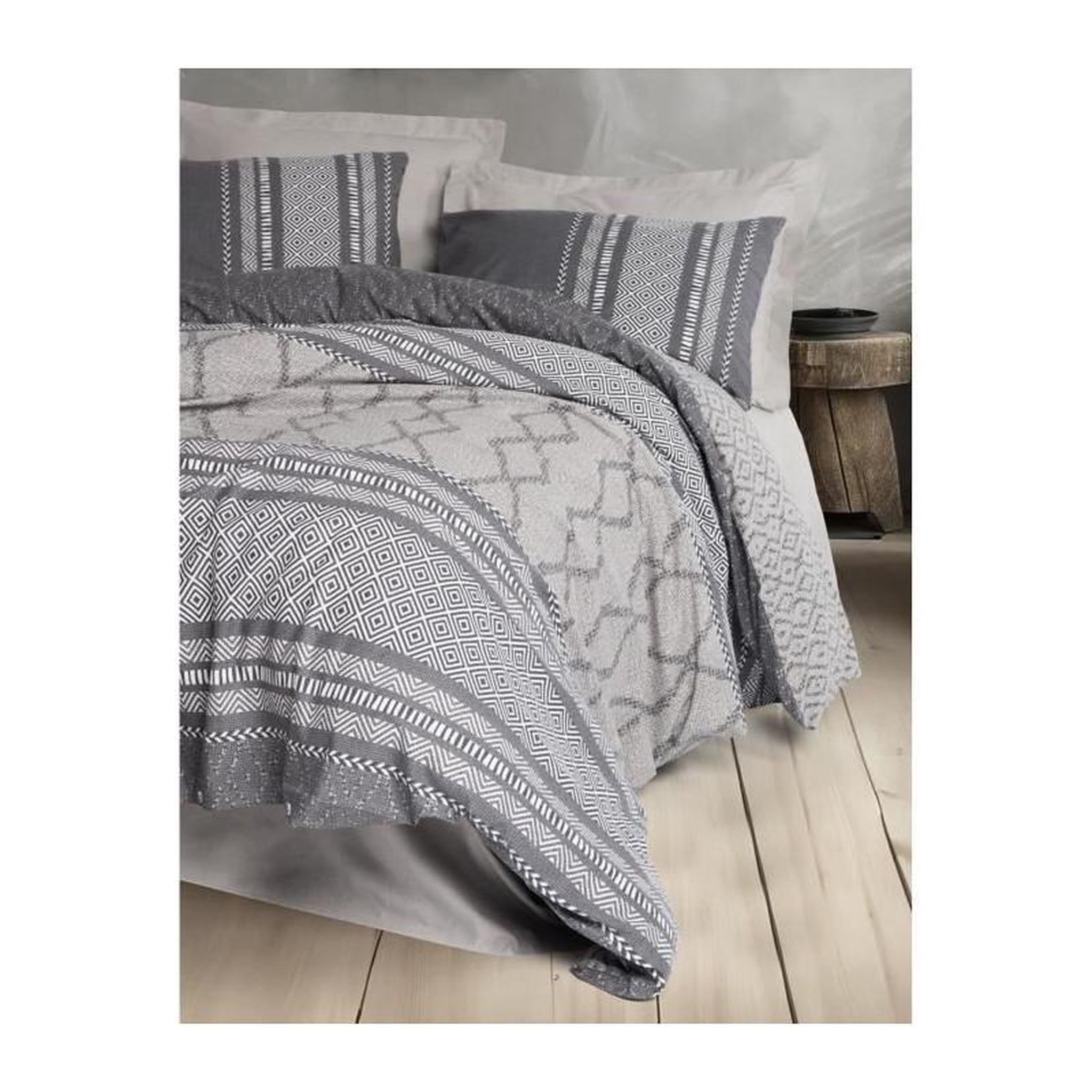 Voir la diapositive 3 : GENERIQUE Parure de lit - 129CTN64842 - 1 housse de couette 220 x 240 cm + 2 taies d'oreiller 60 x 60 cm - 100% coton ranforcé - Vison