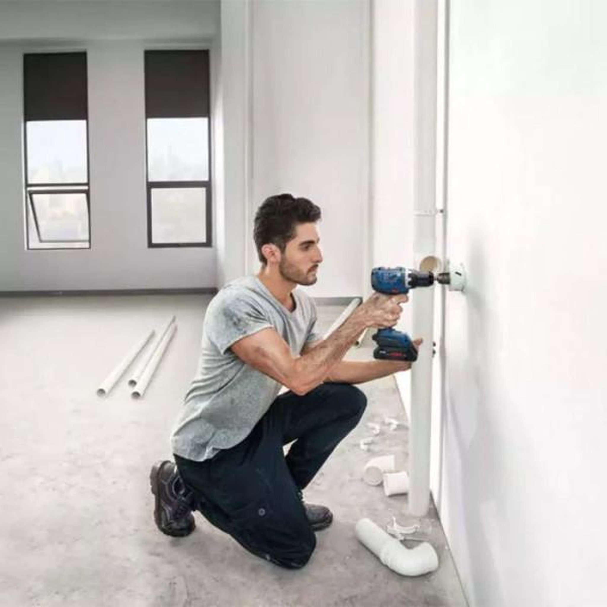 Voir la diapositive 2 : BOSCH Perceuse-visseuse sans fil BOSCH 06019N3200 GSR 18V-65 en carton (sans batteries, sans chargeur)