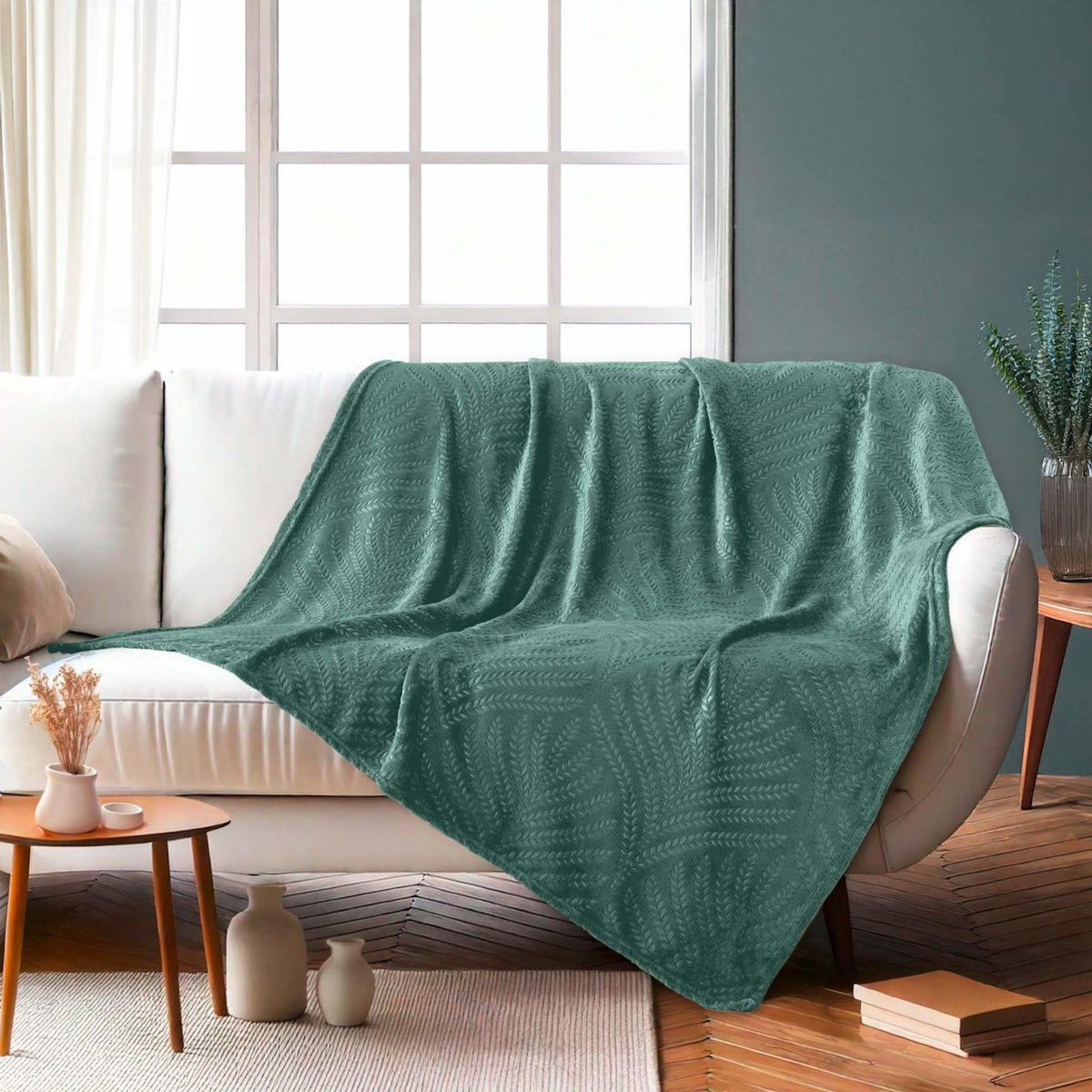 Paris Prix Plaid Uni en Flanelle  Nelia  125x150cm Vert Cèdre
