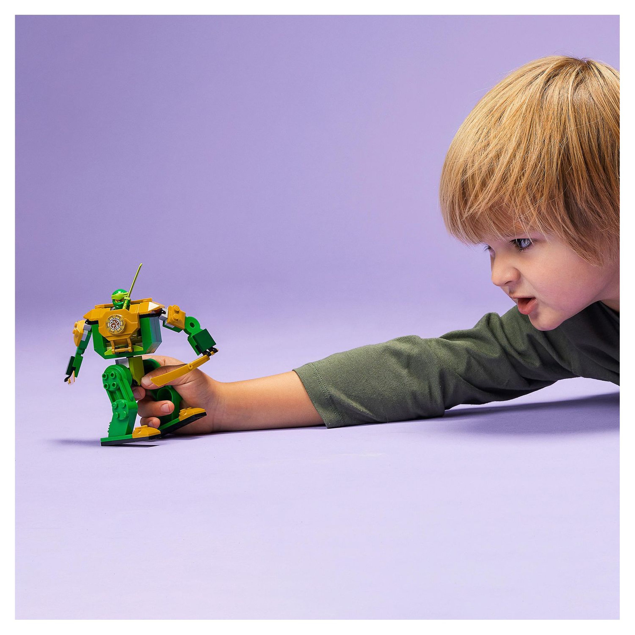 Voir la diapositive 8 : LEGO Ninjago 71757 - Le robot ninja de Lloyd