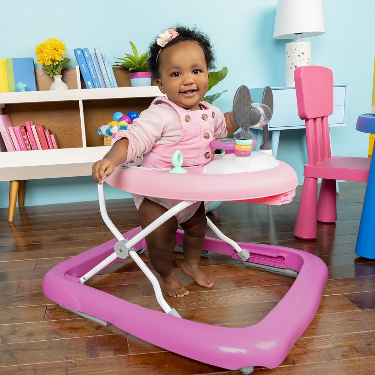 DISNEY BABY Trotteur et centre d'activités détachable