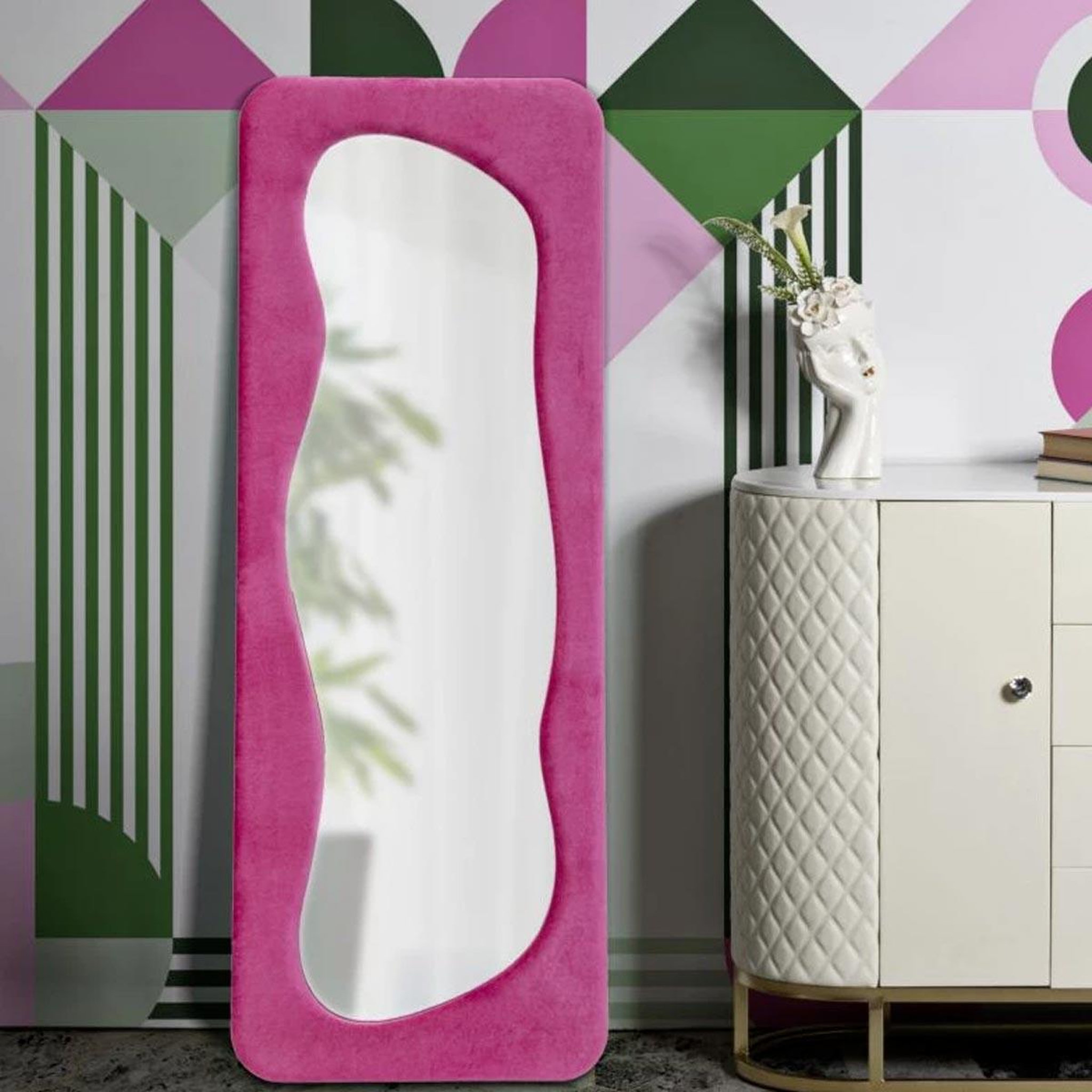 Voir la diapositive 5 : Paris Prix Miroir mural en velours  theodor  160cm fuchsia