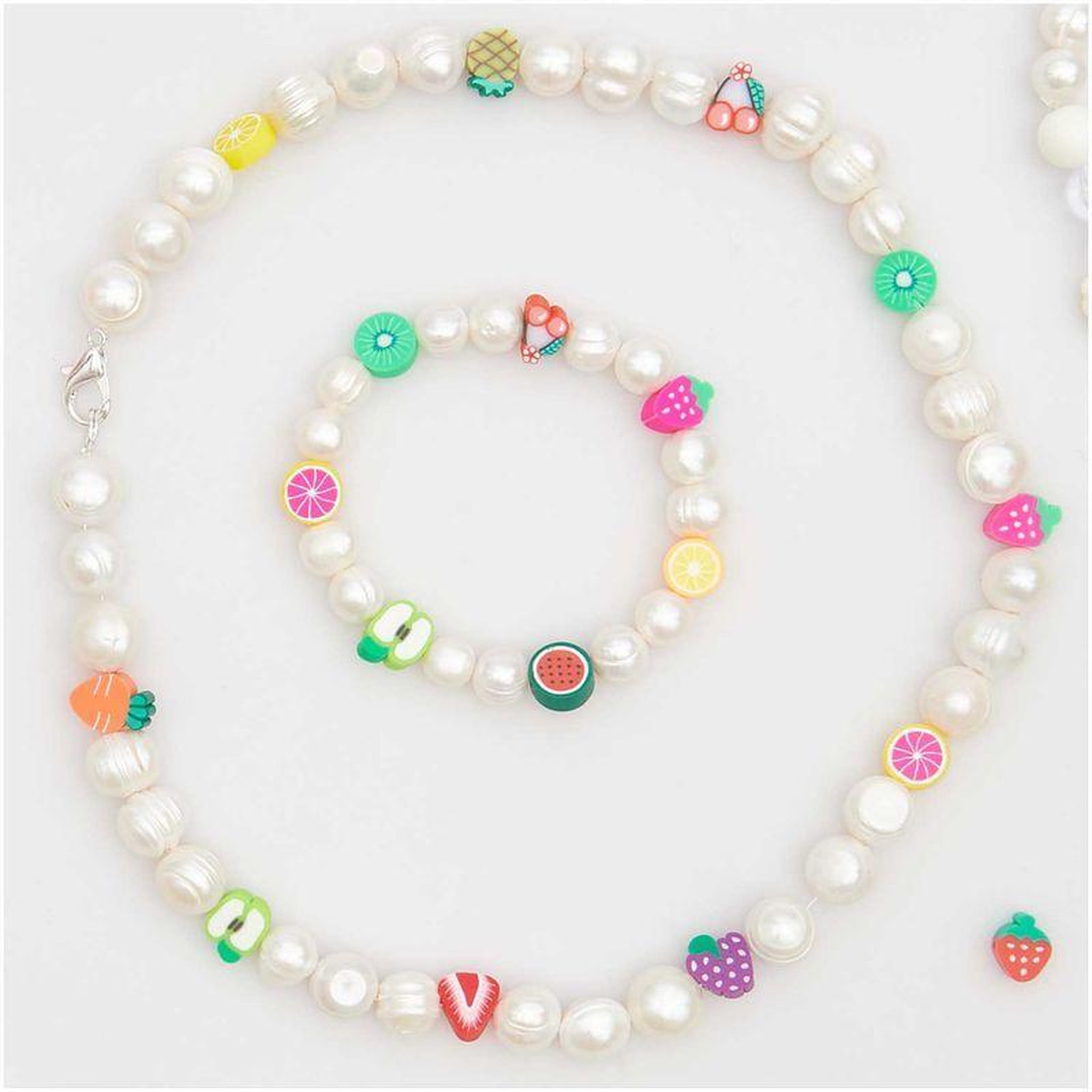 Voir la diapositive 3 : RICO DESIGN 20 perles fruits 11 mm
